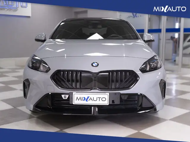 BMW 2 Series view 2