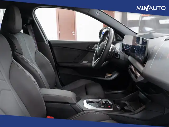 BMW 2 Series view 14