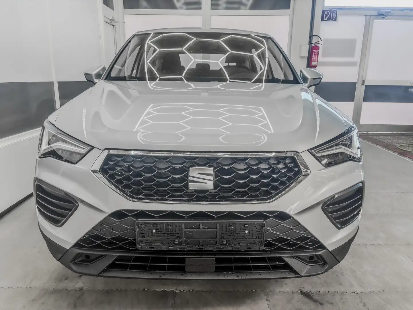 SEAT Ateca EDITION KLIMAAUTOMATIK ALU TEMPOMAT EL.PAKET 1.... Silber - 2