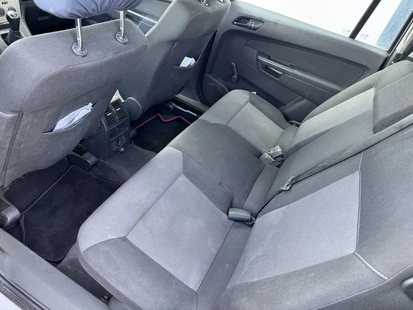 Opel Zafira 1,9 CDTI Cosmo DPF - 2