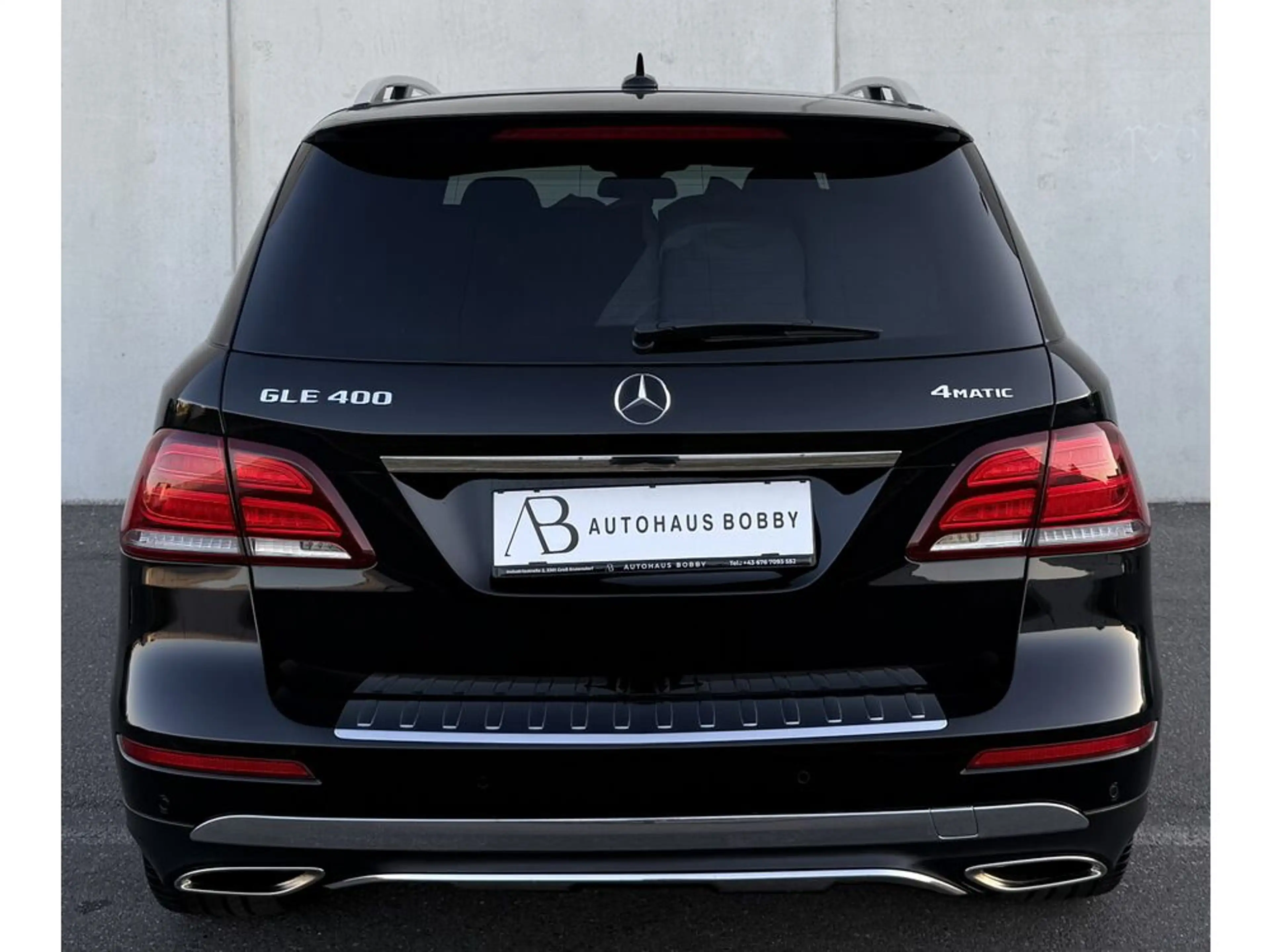 Mercedes-Benz GLE 400 4Matic — photo 10
