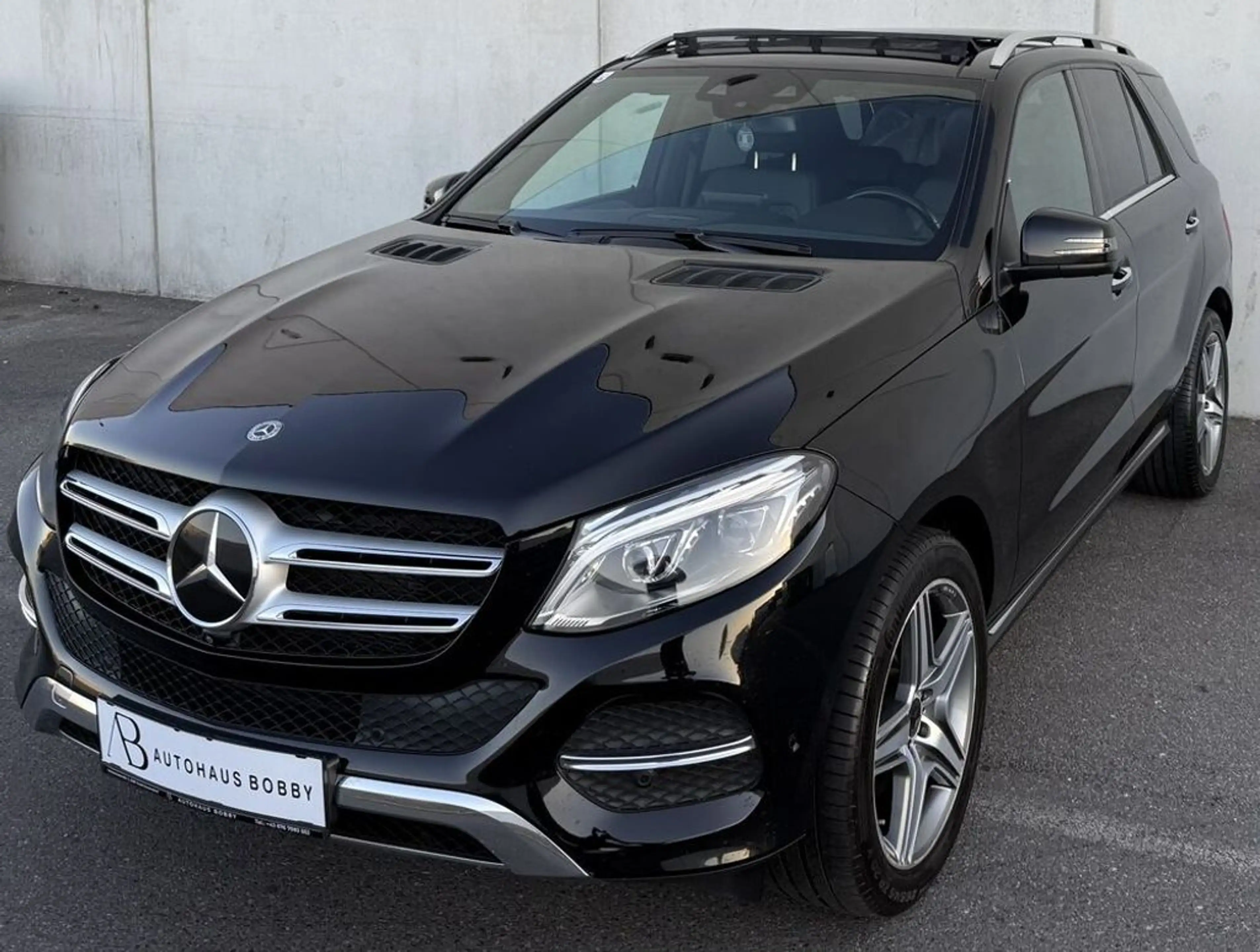 Mercedes-Benz GLE 400 4Matic — photo 7