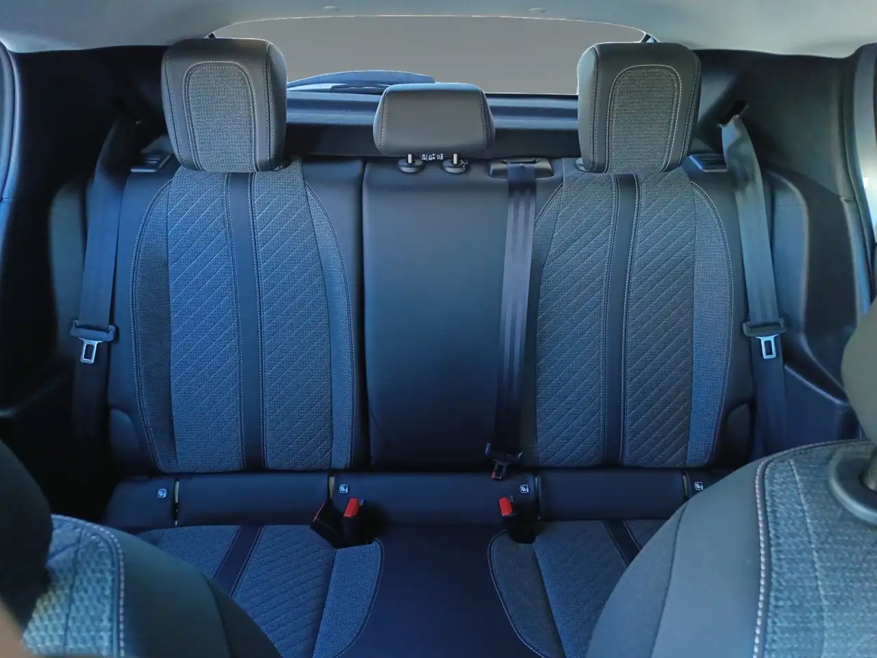 Peugeot 208 208 5P Puretech Allure 100 S&S 10