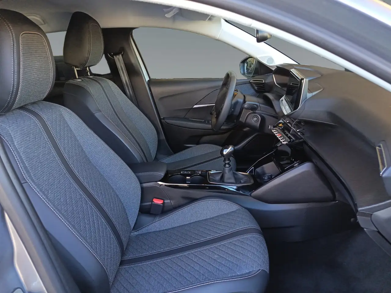 Peugeot 208 208 5P Puretech Allure 100 S&S 9