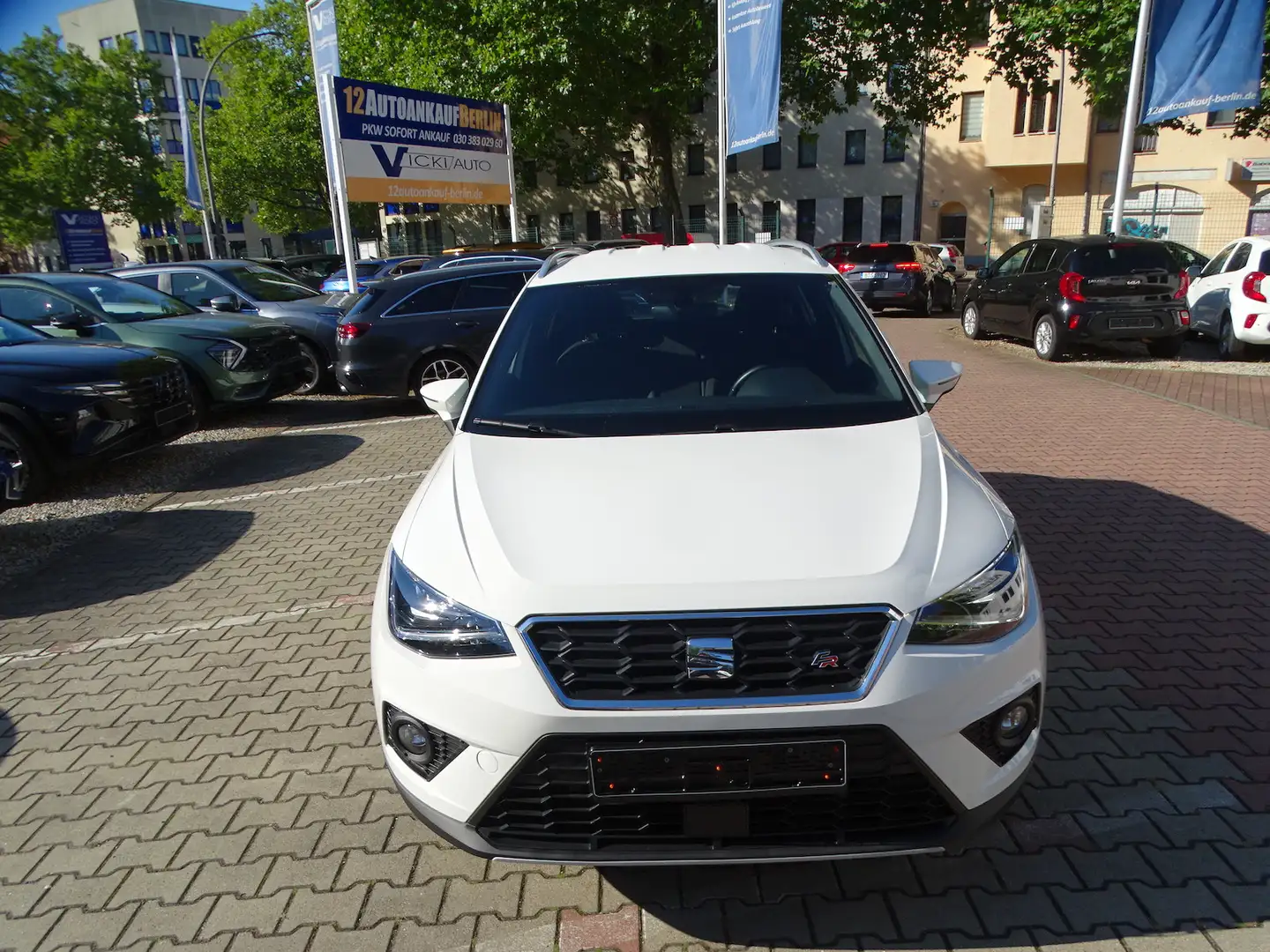 SEAT Arona 1.5 TSI FR Beats Automatik Blanc - 2