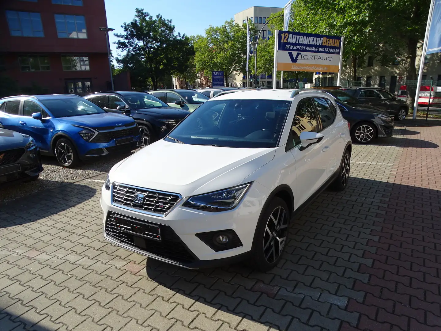 SEAT Arona 1.5 TSI FR Beats Automatik Blanc - 1