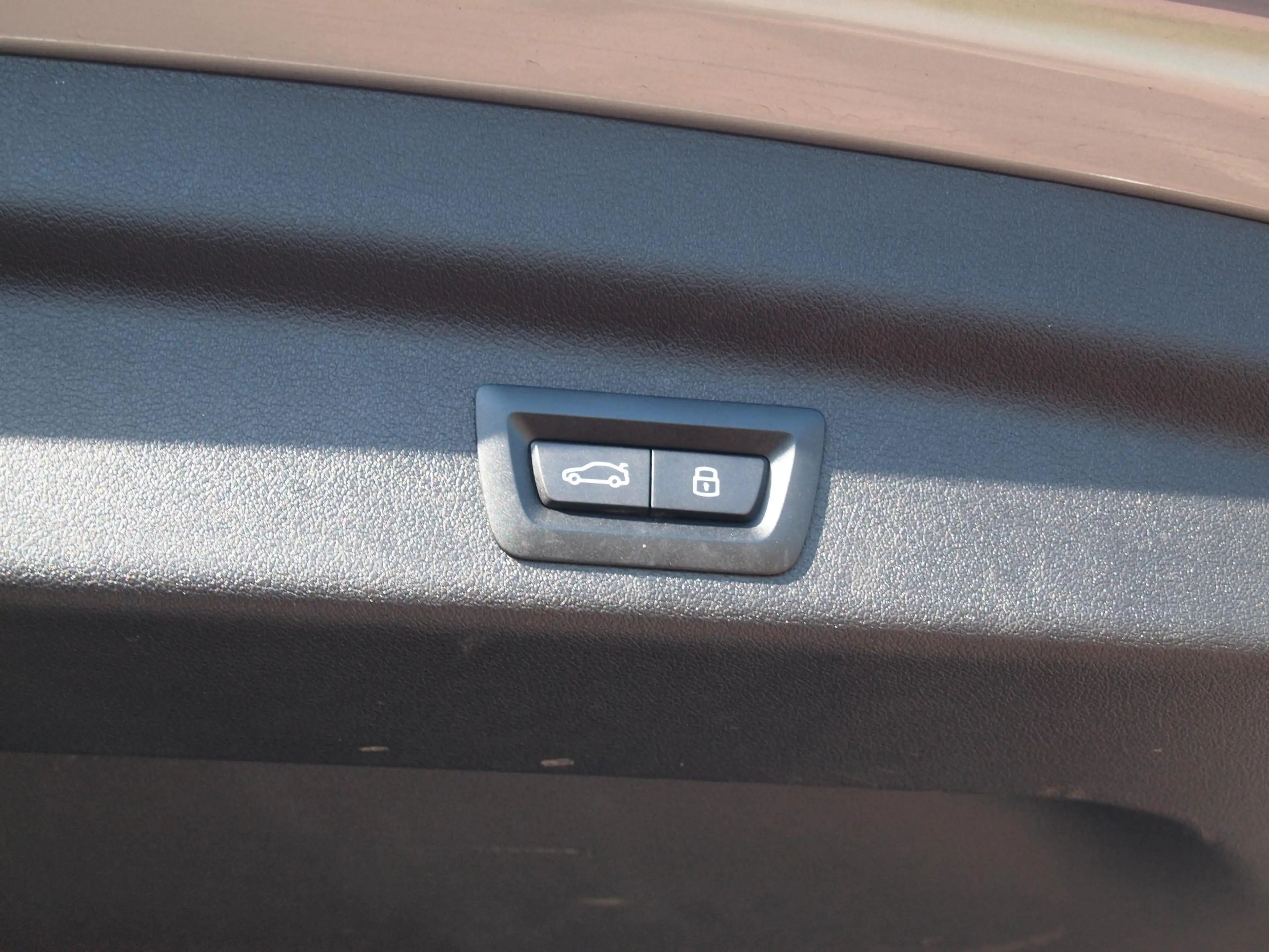 BMW iX1 xDrive30 67 kWh Panoramadak | Camera | Sfeerverlic — photo 31