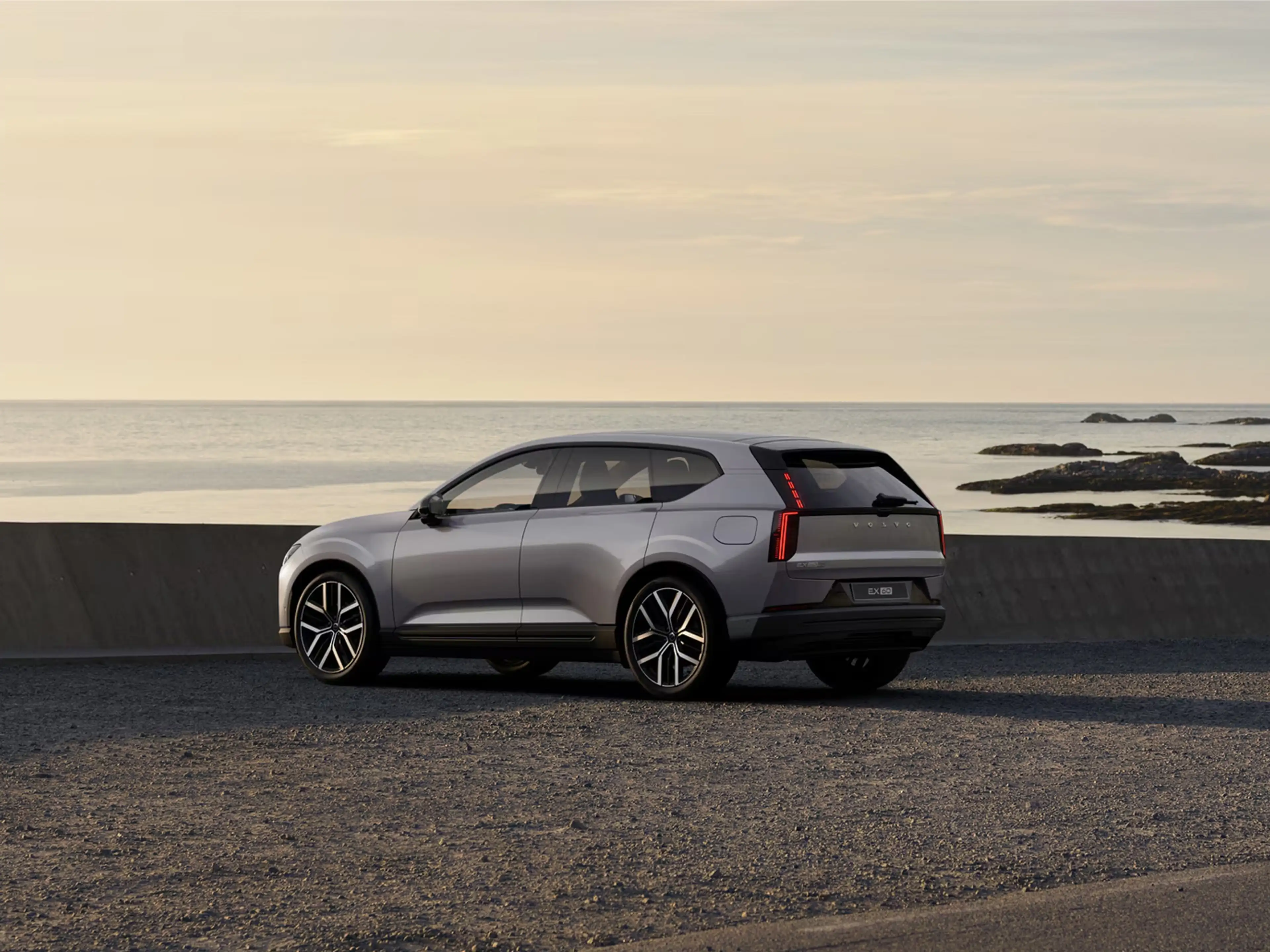 Volvo EX60 P6 Ultra 83 kWh | Panoramadak | 360° camera | Bowe — photo 7