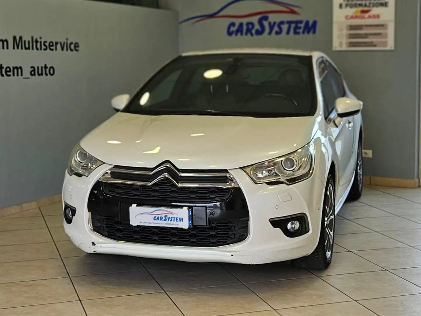 Citroen DS4 1.6 e-hdi airdream Chic 110cv cmp6 Bianco - 1