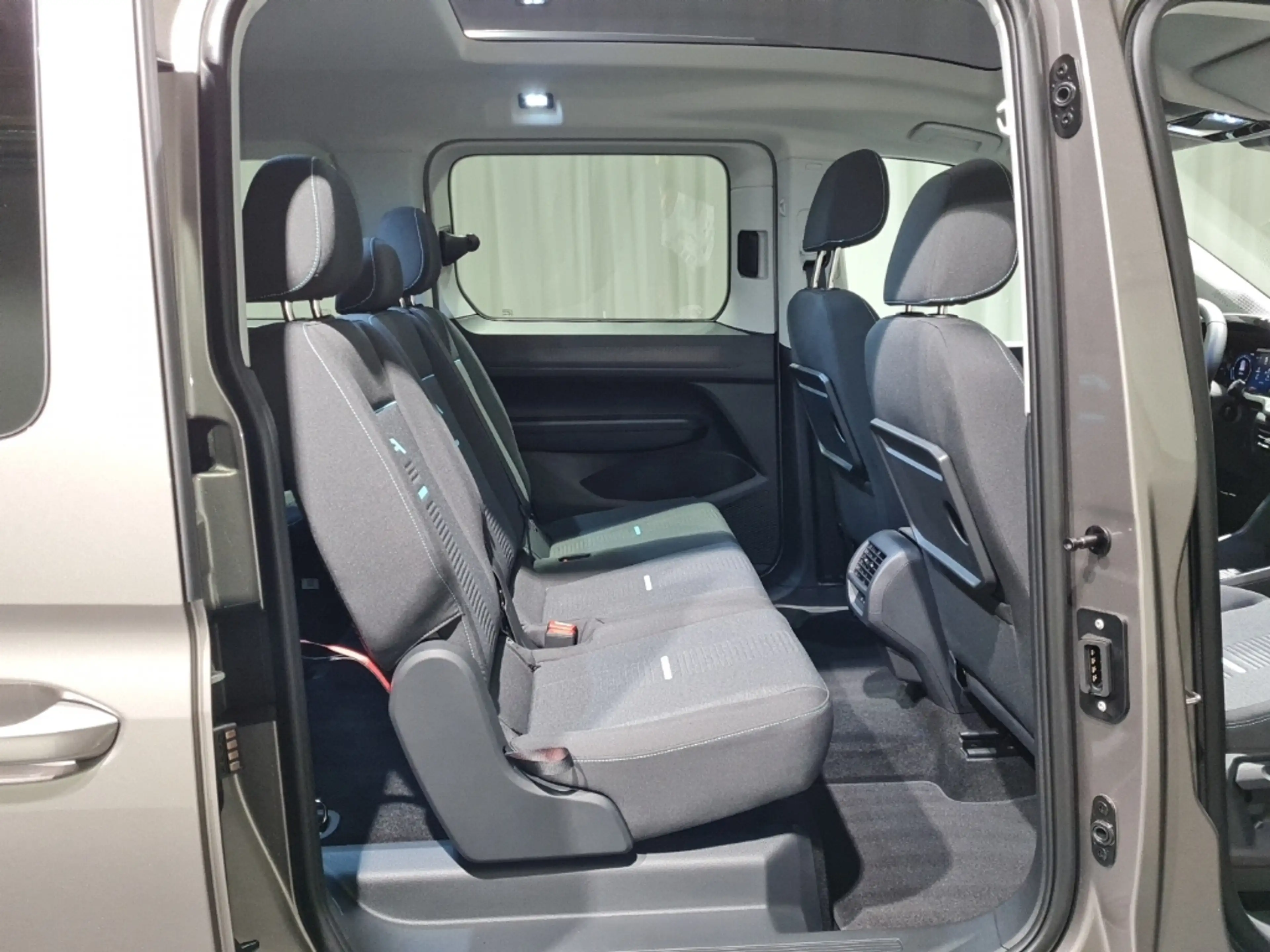 Ford Tourneo Connect L2-Active "LED"PANO"LMF18" — photo 9