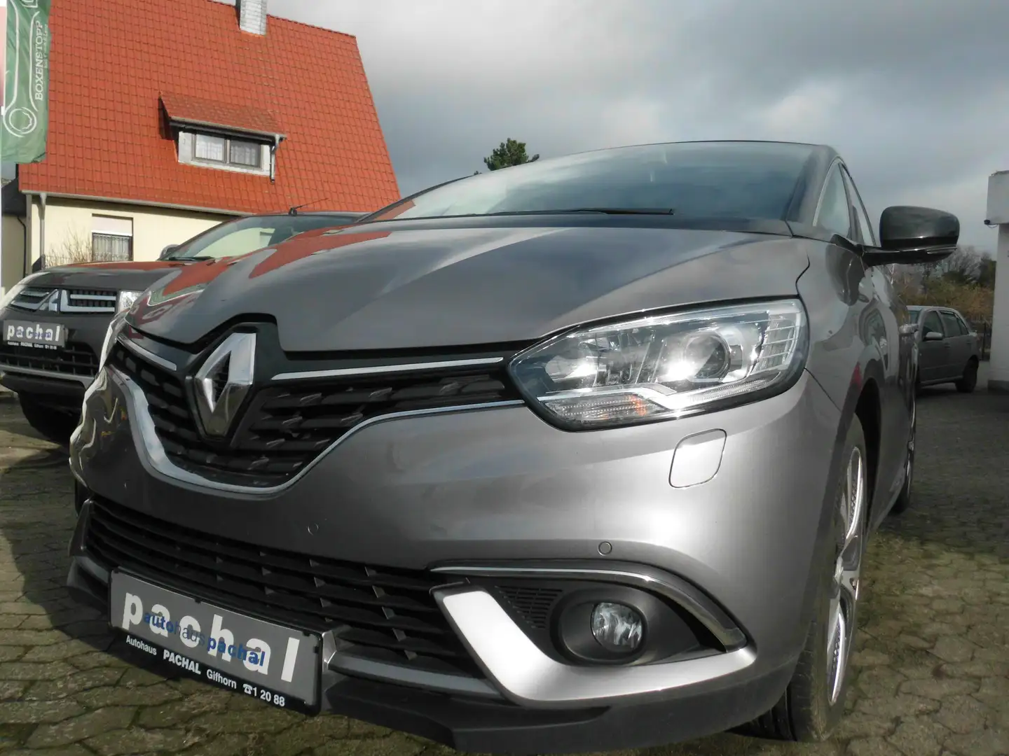 Renault Scenic ENERGY dCi ++Sitzhzg.++PDC++Navi++Tempomat Czarny - 1