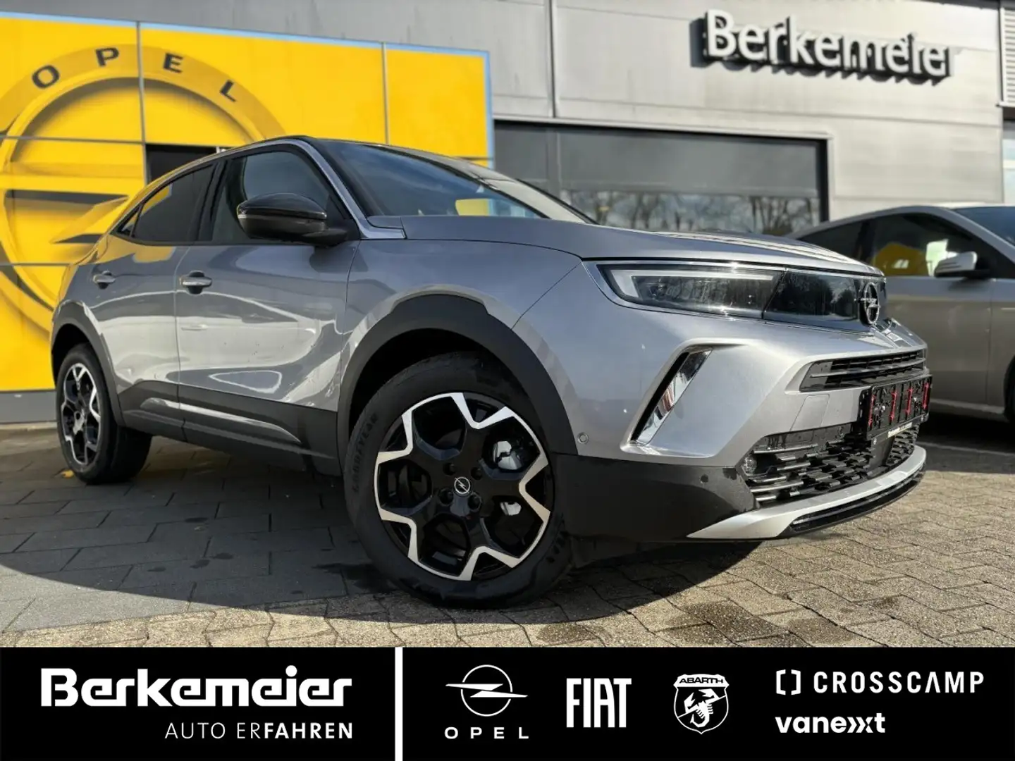 Opel Mokka Ultimate 1.2 Automatik Grijs - 1