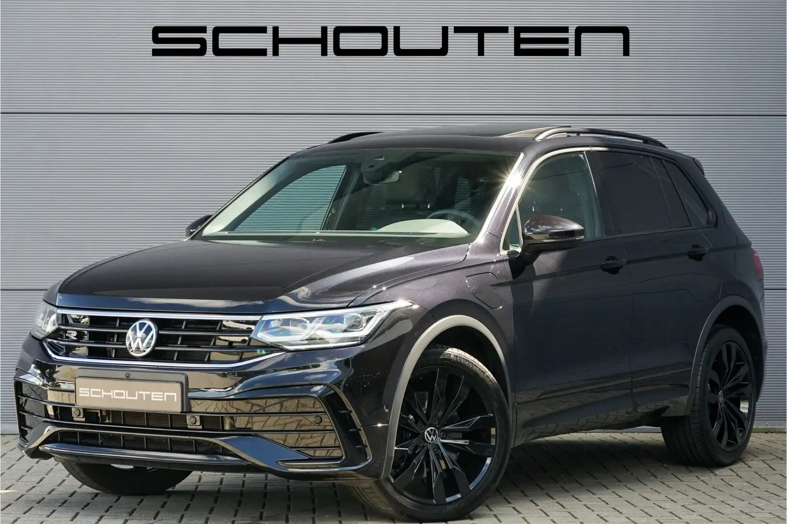 Volkswagen Tiguan 1.4 TSI eHybrid R-Line Pano Leder Black Style 360° Zwart - 1