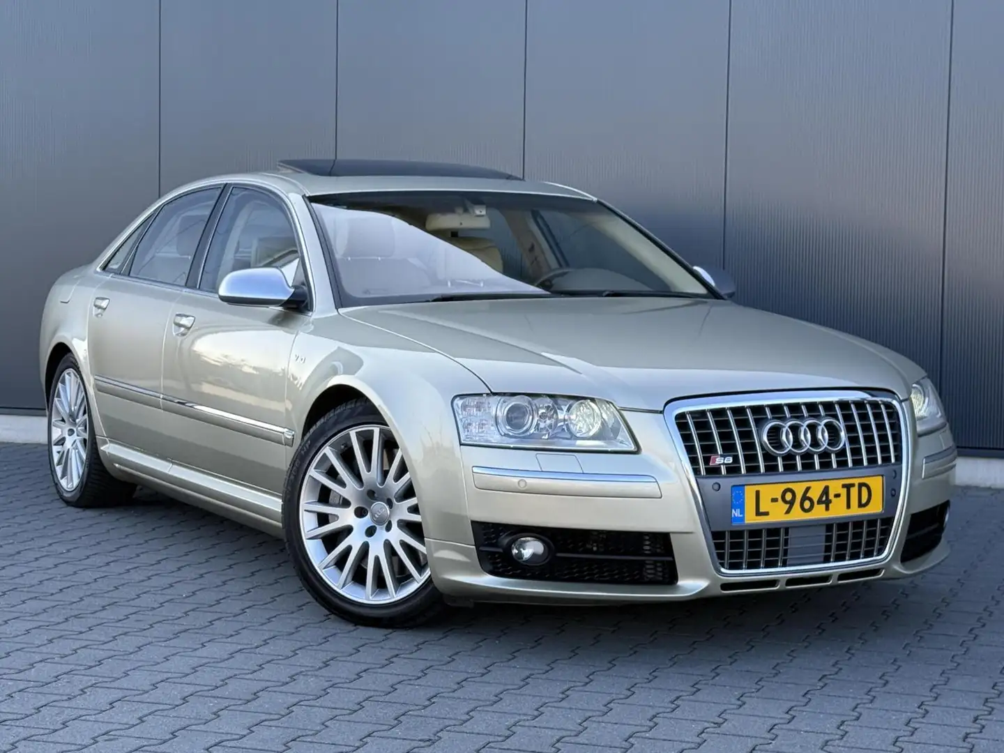 Audi S8 5.2 V10 451PK Adaptive - Bosé- Schuifdak - Leder - Beige - 2