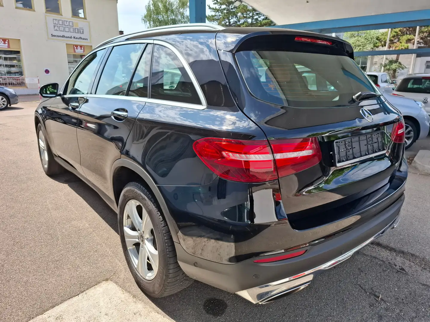 Mercedes-Benz GLC 350 GLC 350 e 4Matic (253.954) crna - 2
