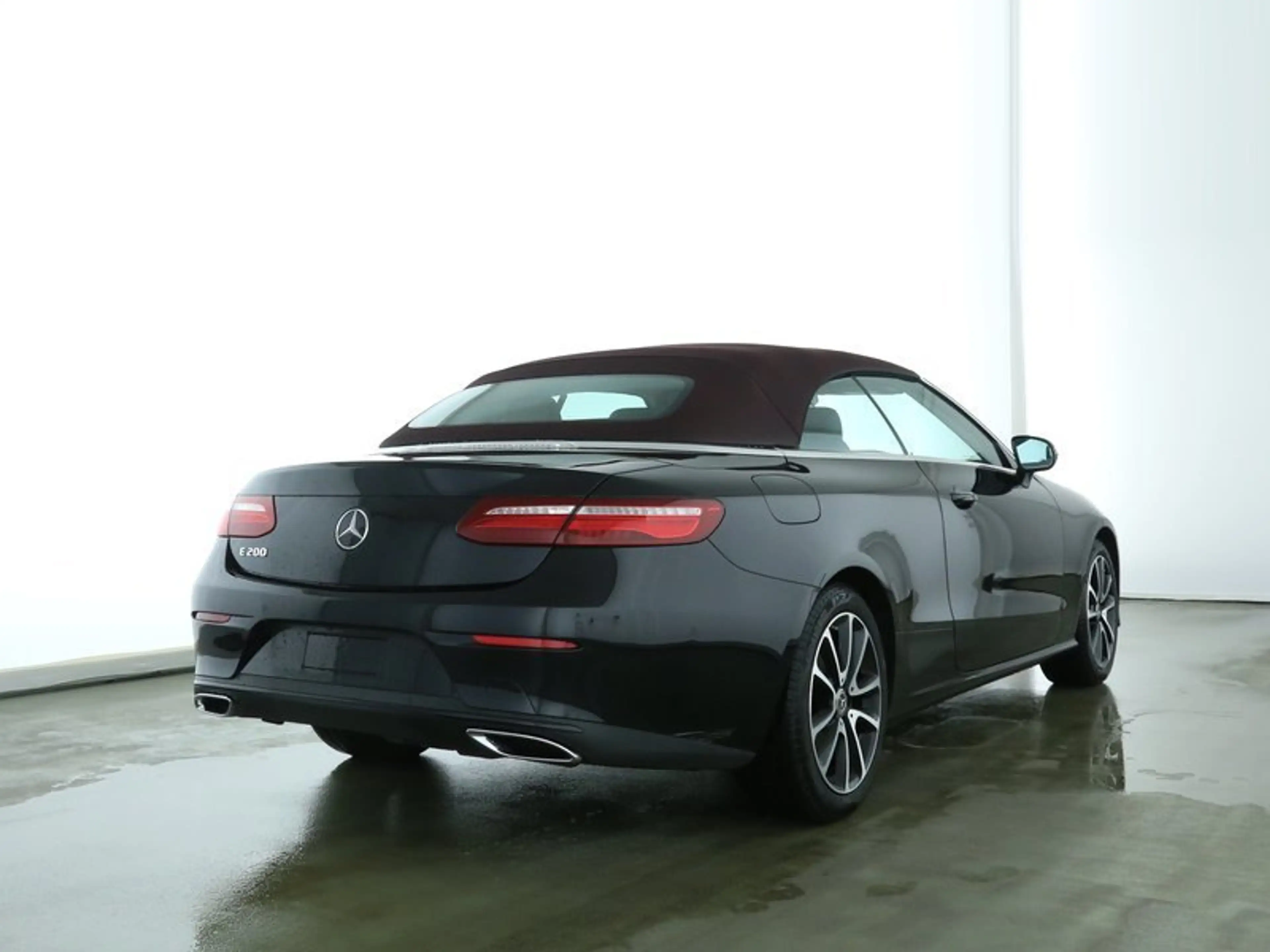 Mercedes-Benz E 200 Cabrio Avantgarde Night Leder/Widescre/Tot — photo 3