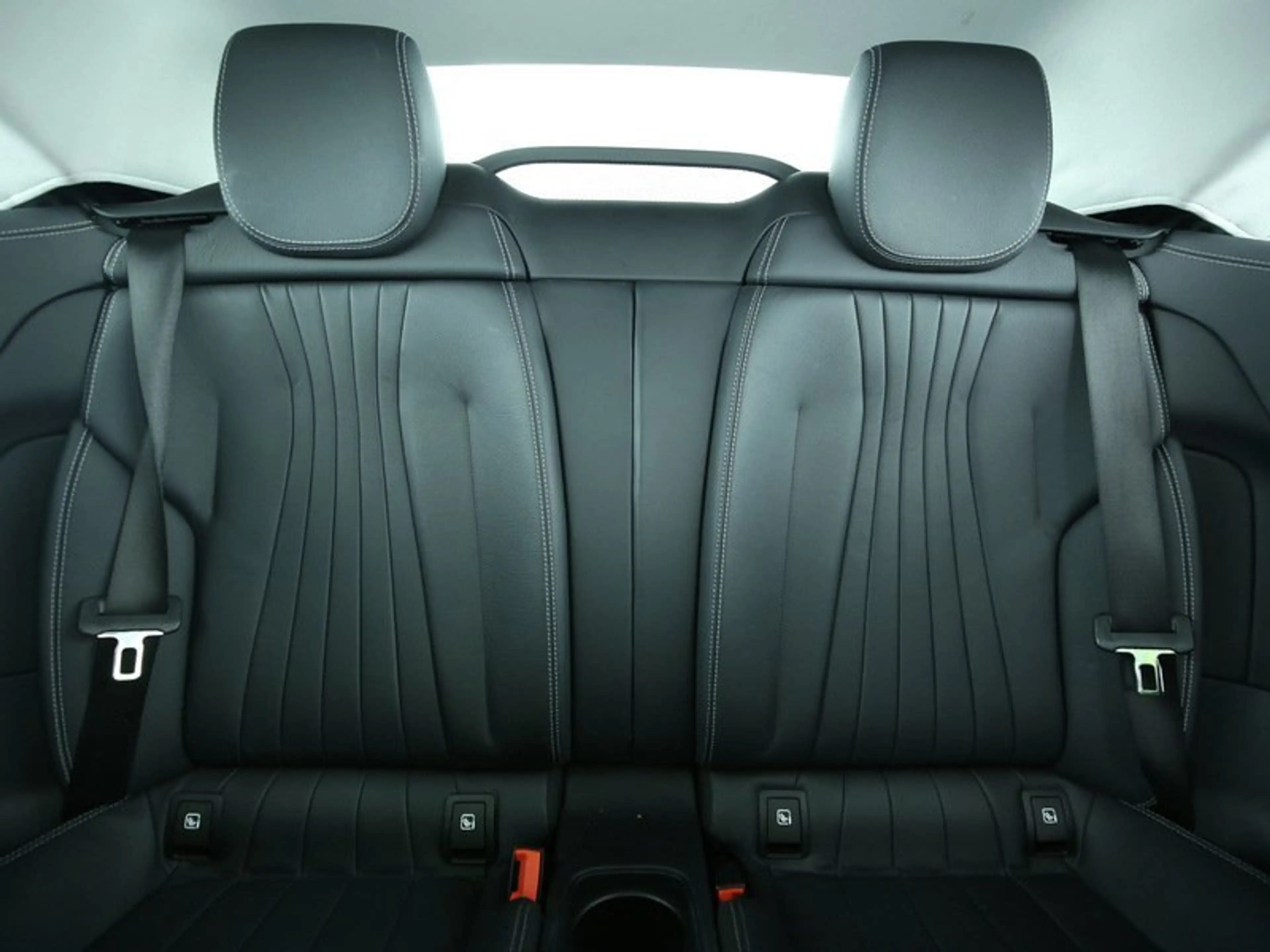 Mercedes-Benz E 200 Cabrio Avantgarde Night Leder/Widescre/Tot — photo 9