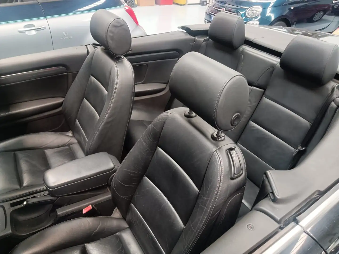 Audi A4 Descapotable Automático de 2 Puertas Negro - 2