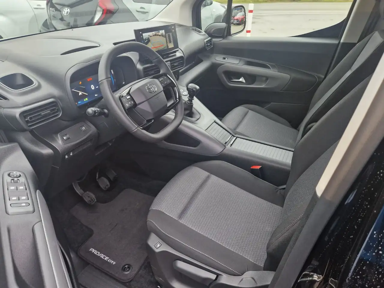 Toyota Proace City Verso 1.2 L1 Teamplayer LED 9