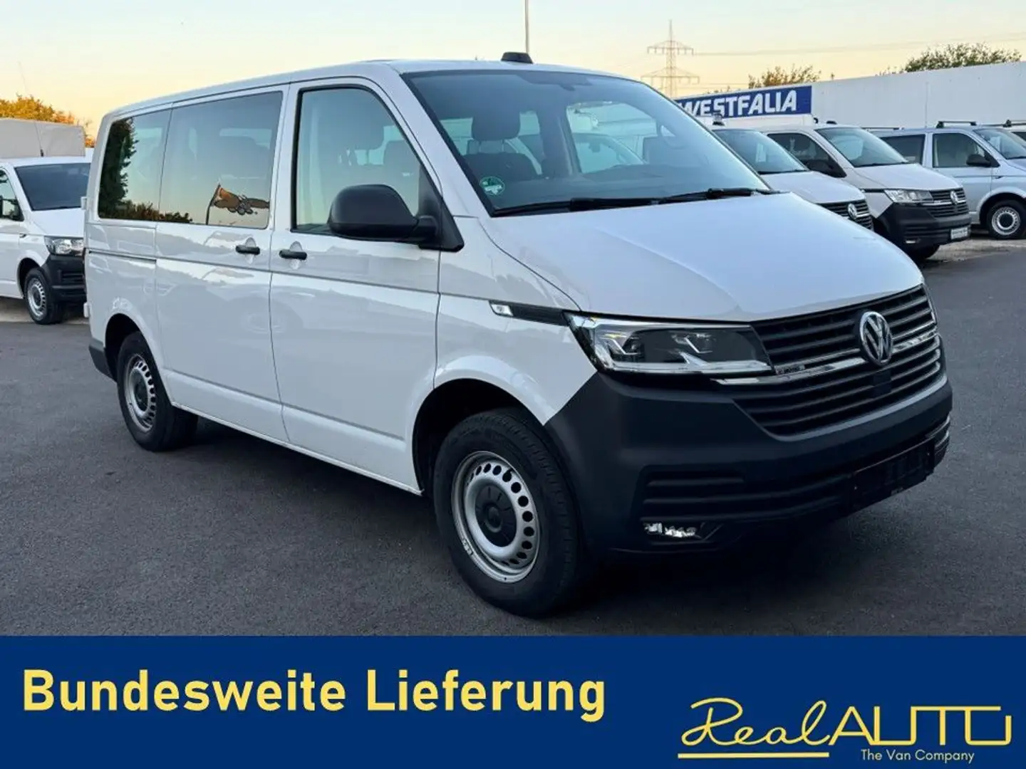Volkswagen T6 Kombi /Transporter 6.1 DSG 4Motion Navi*LED* Wit - 1