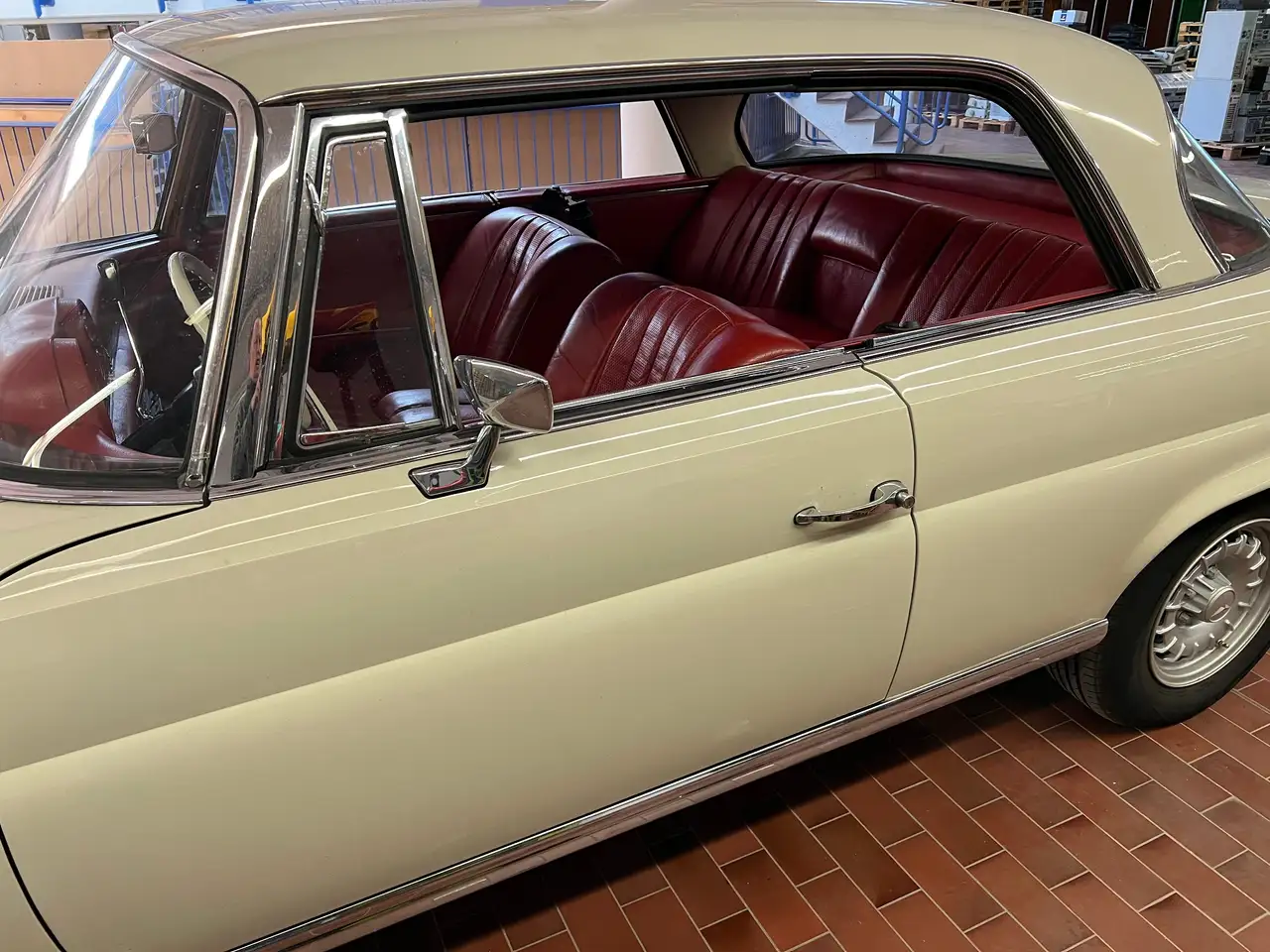 Mercedes-Benz 280 W111 160PS, foto 3