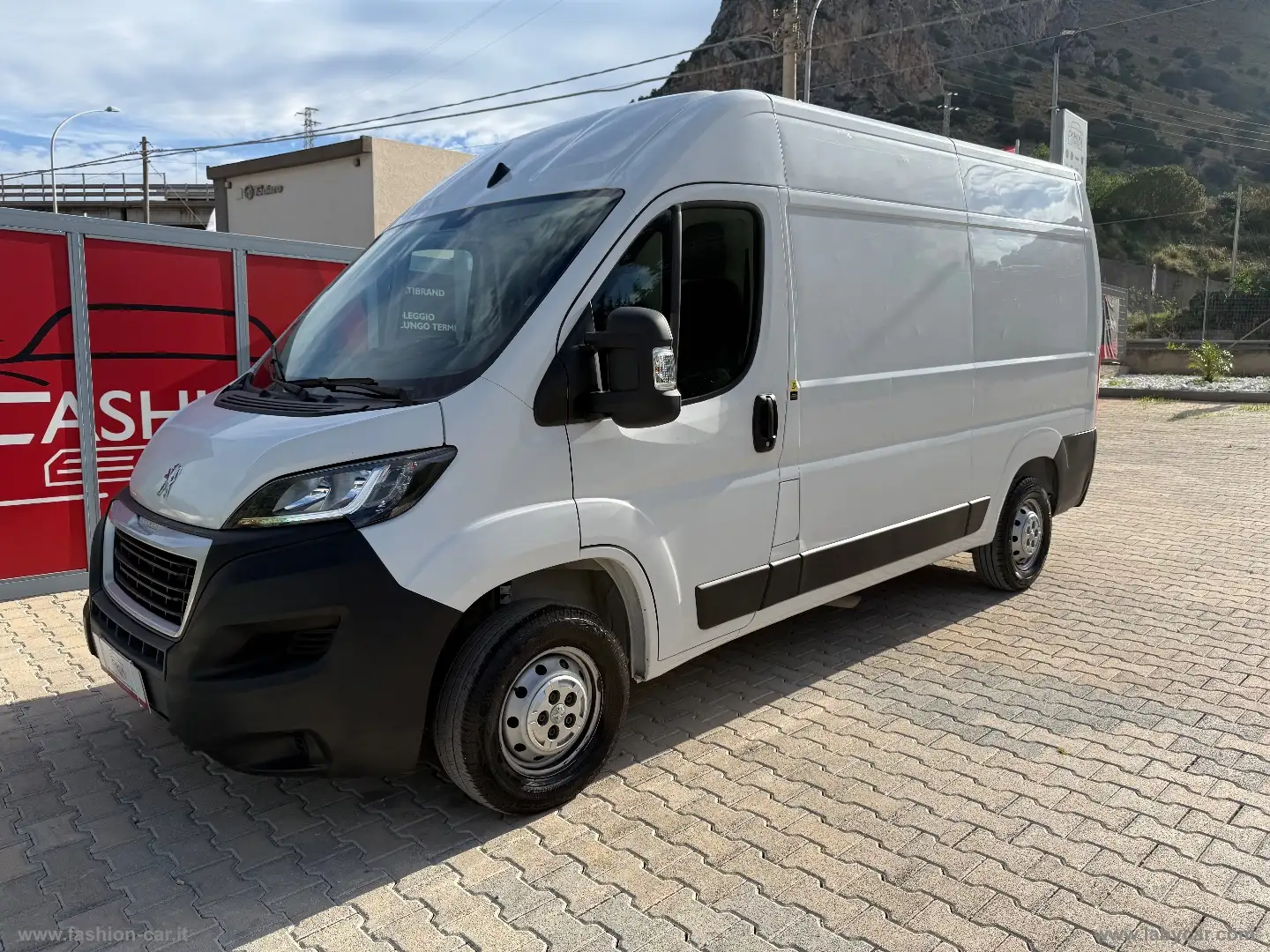 Peugeot Boxer 333 BlueHDi 140 PM-TM Furgone Bianco - 1