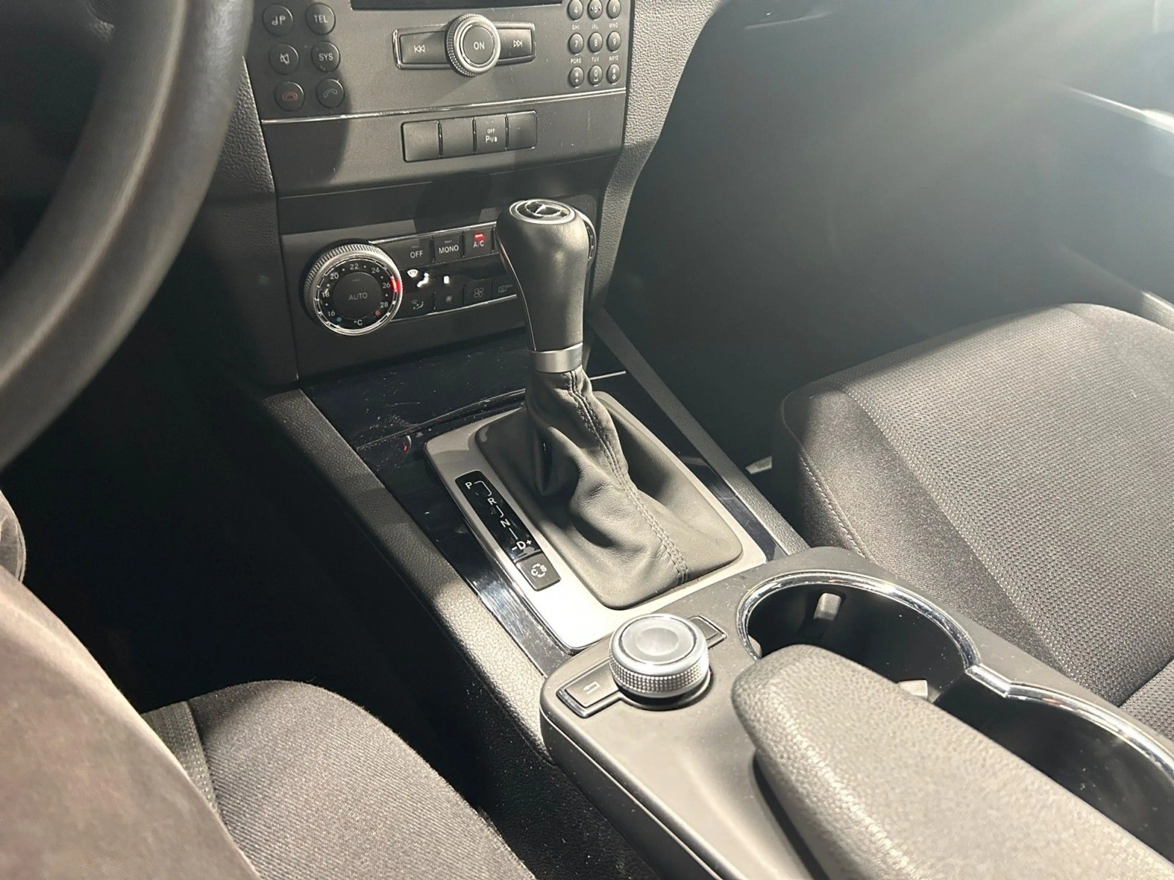 Mercedes-Benz GLK 220 CDI BlueEfficiency 4Matic AHK/PDC/BLUETO — photo 15