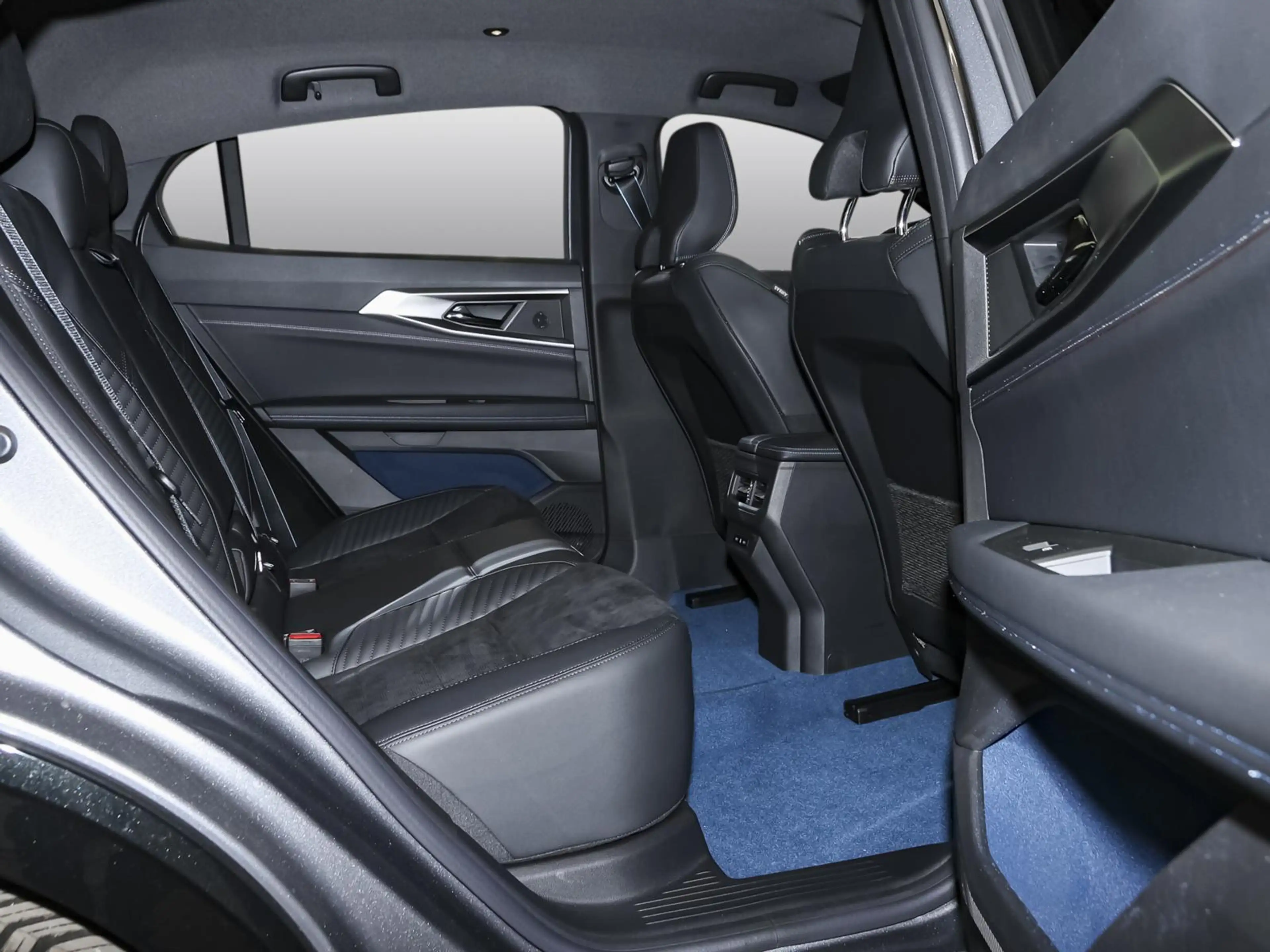 Renault Rafale Esprit Alpine E-Tech Plug-in Hybrid 300 4x4 — photo 4