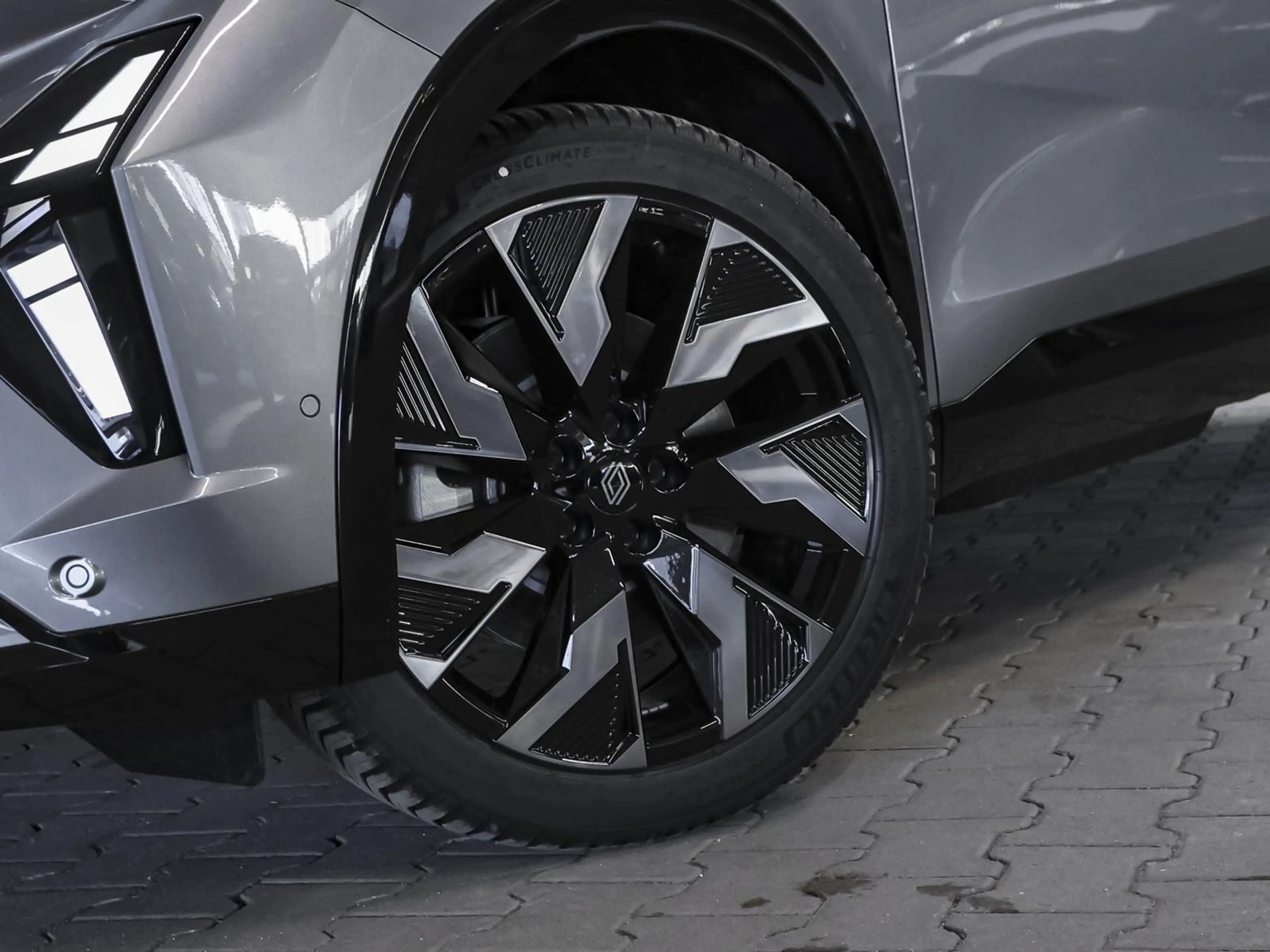 Renault Rafale Esprit Alpine E-Tech Plug-in Hybrid 300 4x4 — photo 7