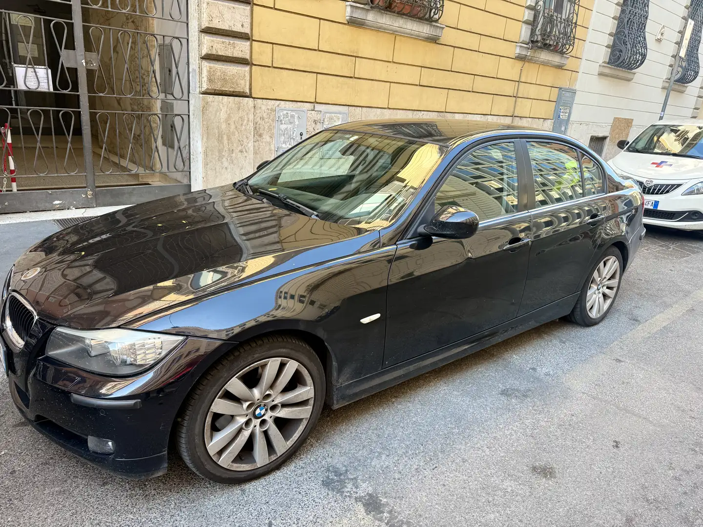 BMW 320 320d Futura 177cv - 1