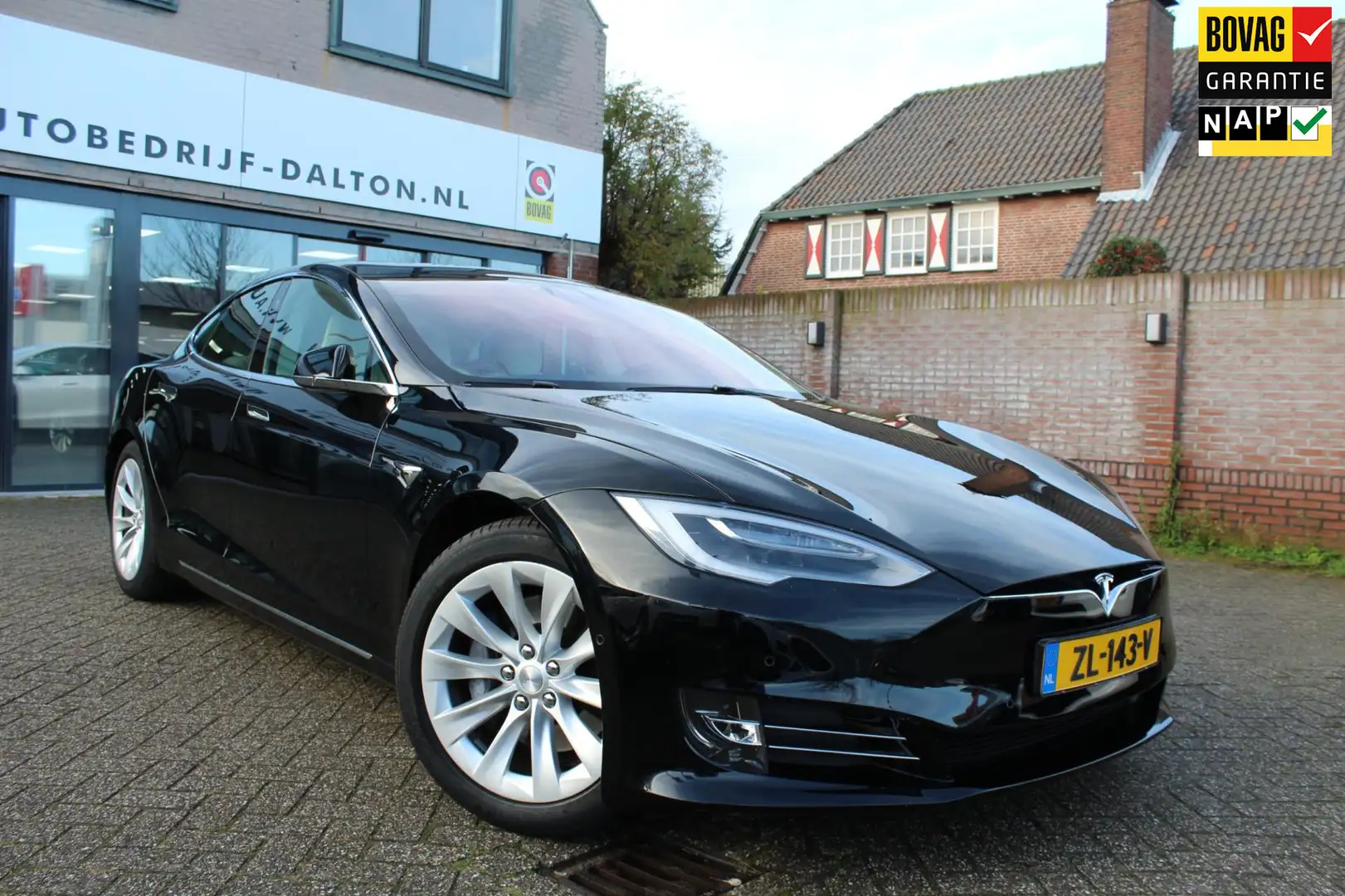 Tesla Model S 75D LUCHTVERING ALS NIEUW !! 1e EIGENAAR / LAGE KM Zwart - 1