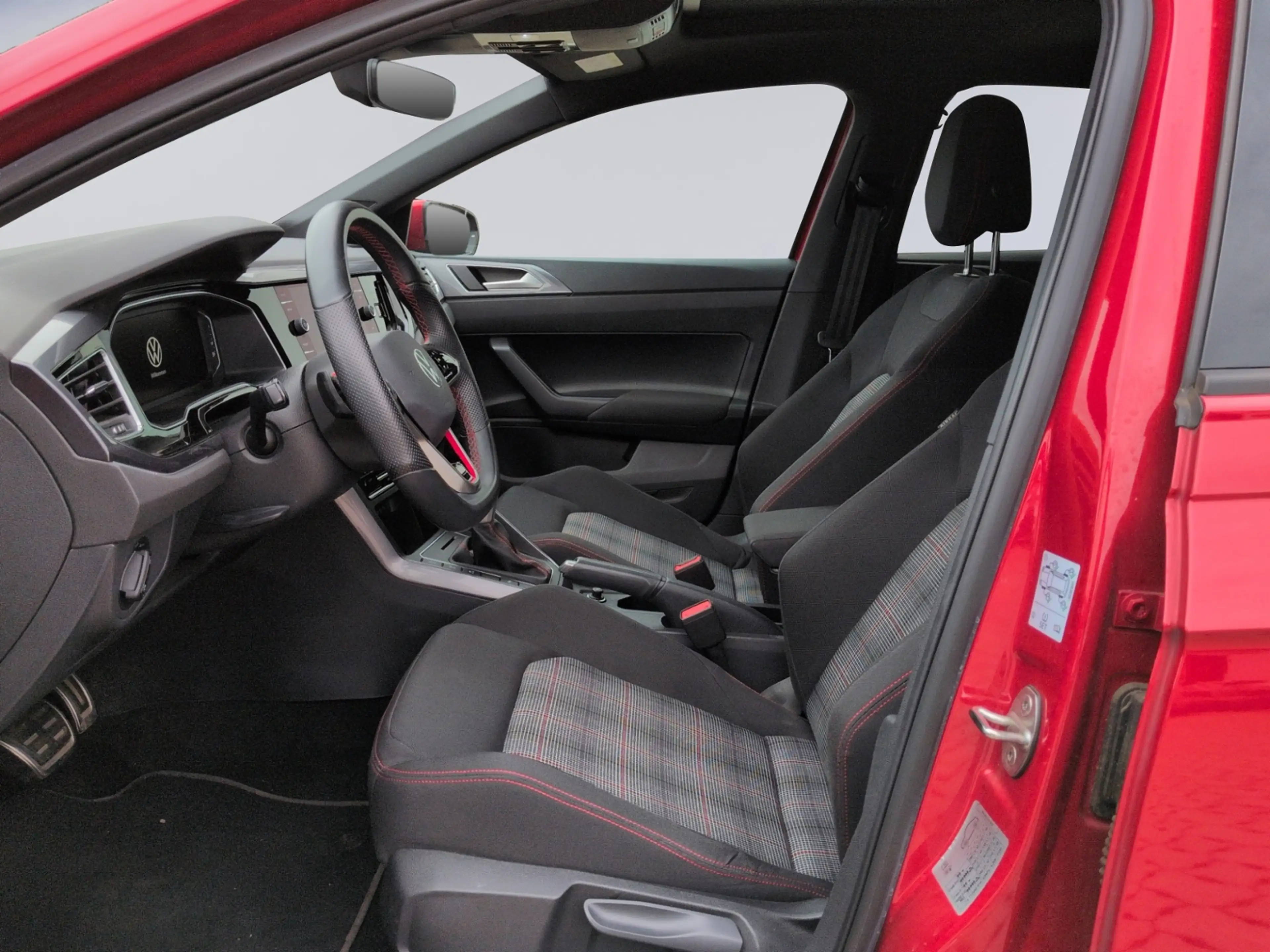 Volkswagen Polo GTI 2.0 TSI DSG PANORAMA+18"/NAVI+KAMERA+ — photo 13