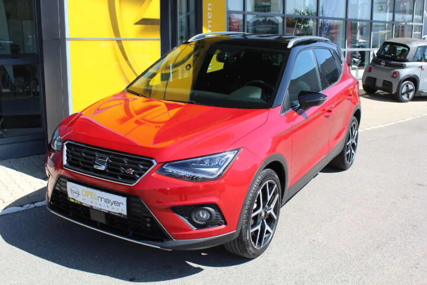 SEAT Arona 1,0 Eco TSI FR Rot - 1