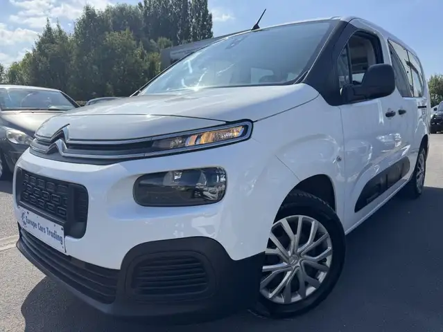 Citroen Berlingo XL 1.5 100CH 1ÈRE MAIN 8669€ HT CARPLAY GAR 12M