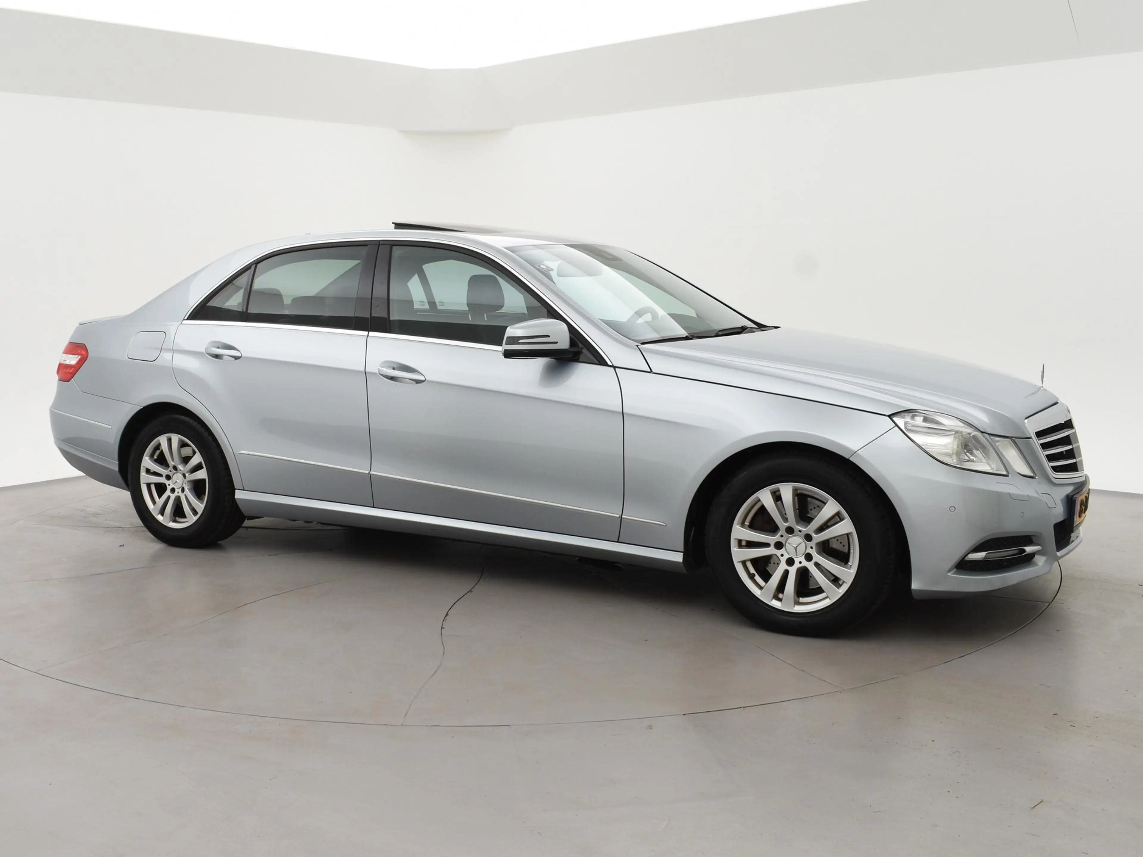 Mercedes-Benz E 350 CDI V6 265 PK + STOELVENTILATIE | DISTRONIC | SCHU — photo 14