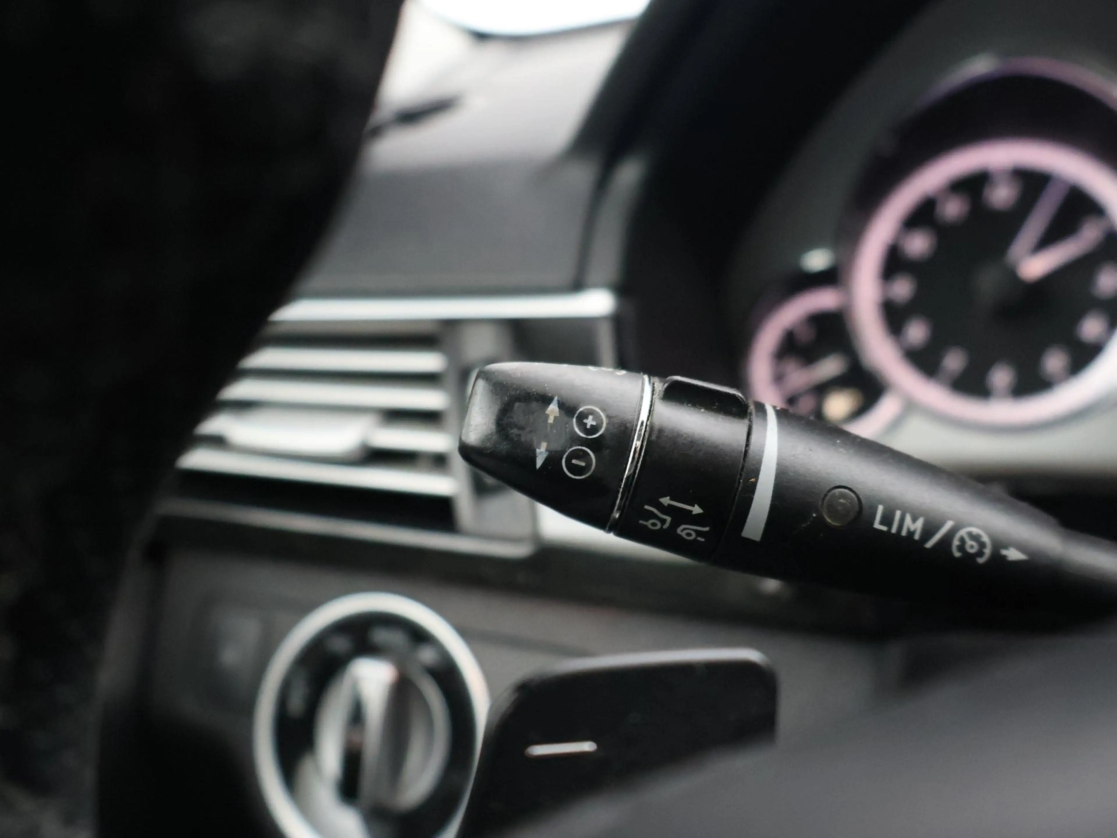 Mercedes-Benz E 350 CDI V6 265 PK + STOELVENTILATIE | DISTRONIC | SCHU — photo 4