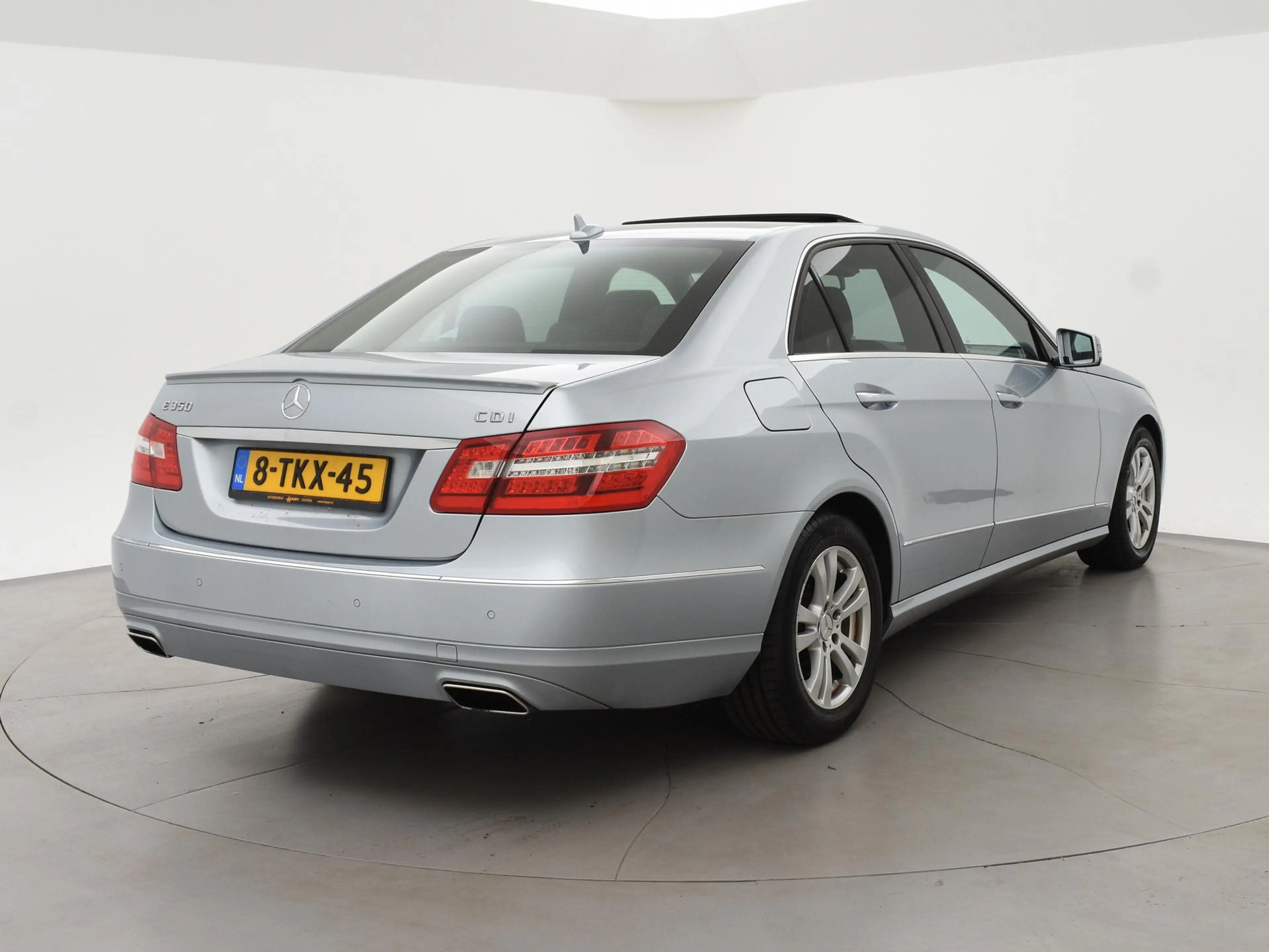 Mercedes-Benz E 350 CDI V6 265 PK + STOELVENTILATIE | DISTRONIC | SCHU — photo 2