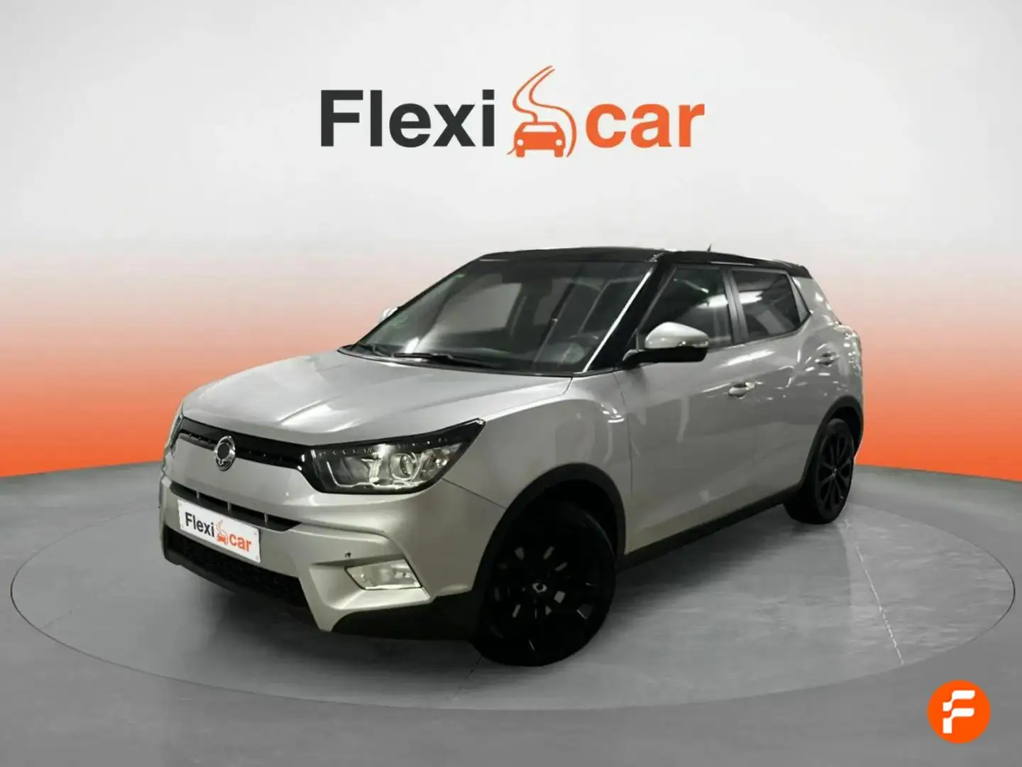 SsangYong Tivoli G16 Limited 4x2 Gris - 2