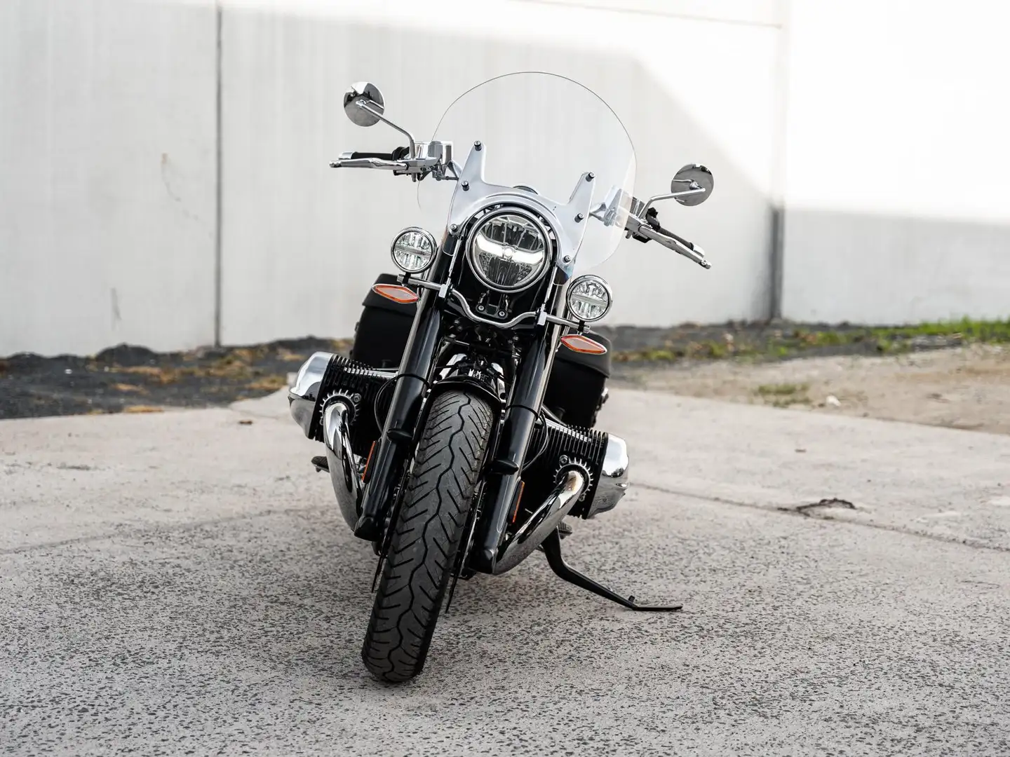 BMW R 18 Classic R18 Classic - Bj. 2022 - 911 km !! Schwarz - 2