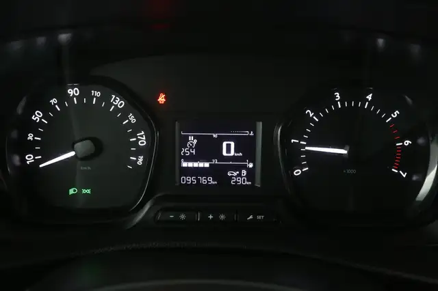 Peugeot Expert view 12