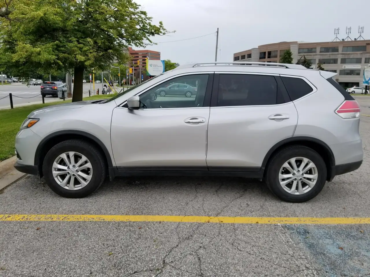 Nissan Rogue снимка Nissan Rogue