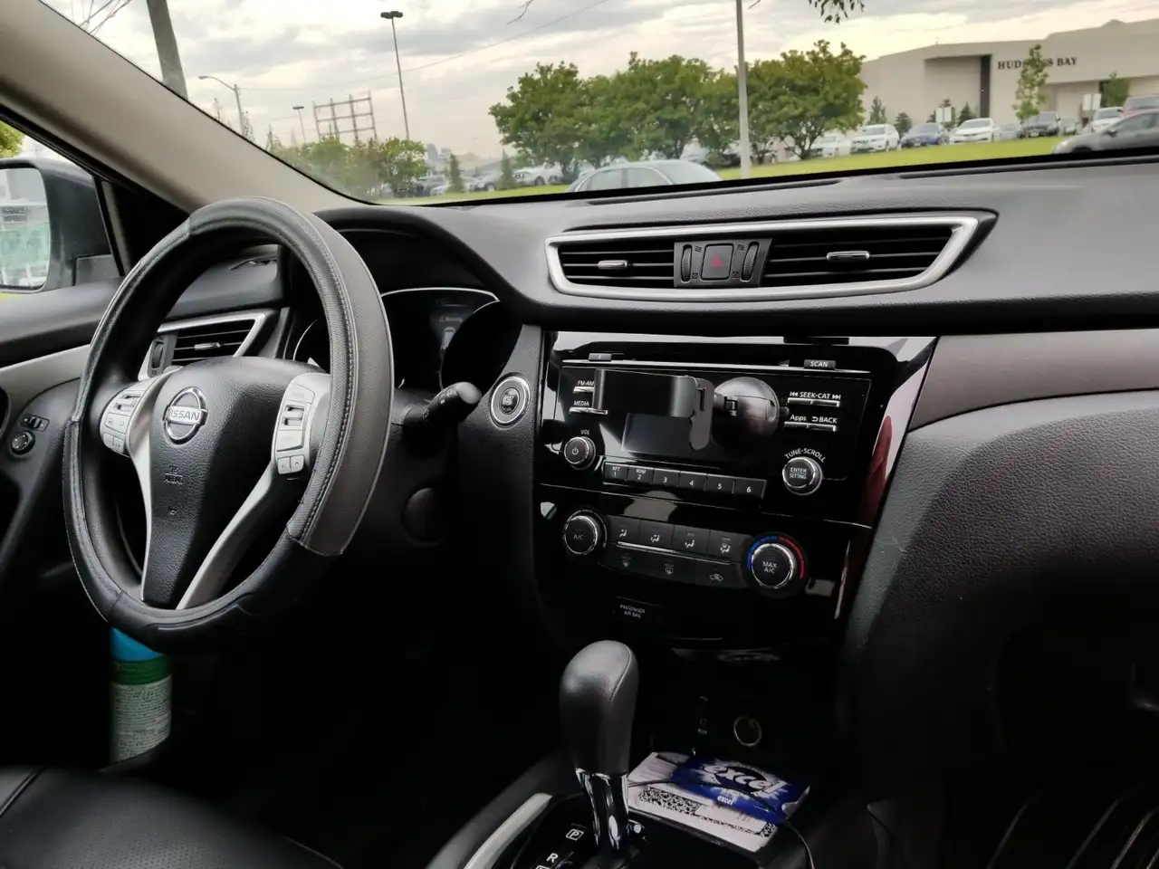 Nissan Rogue снимка Nissan Rogue