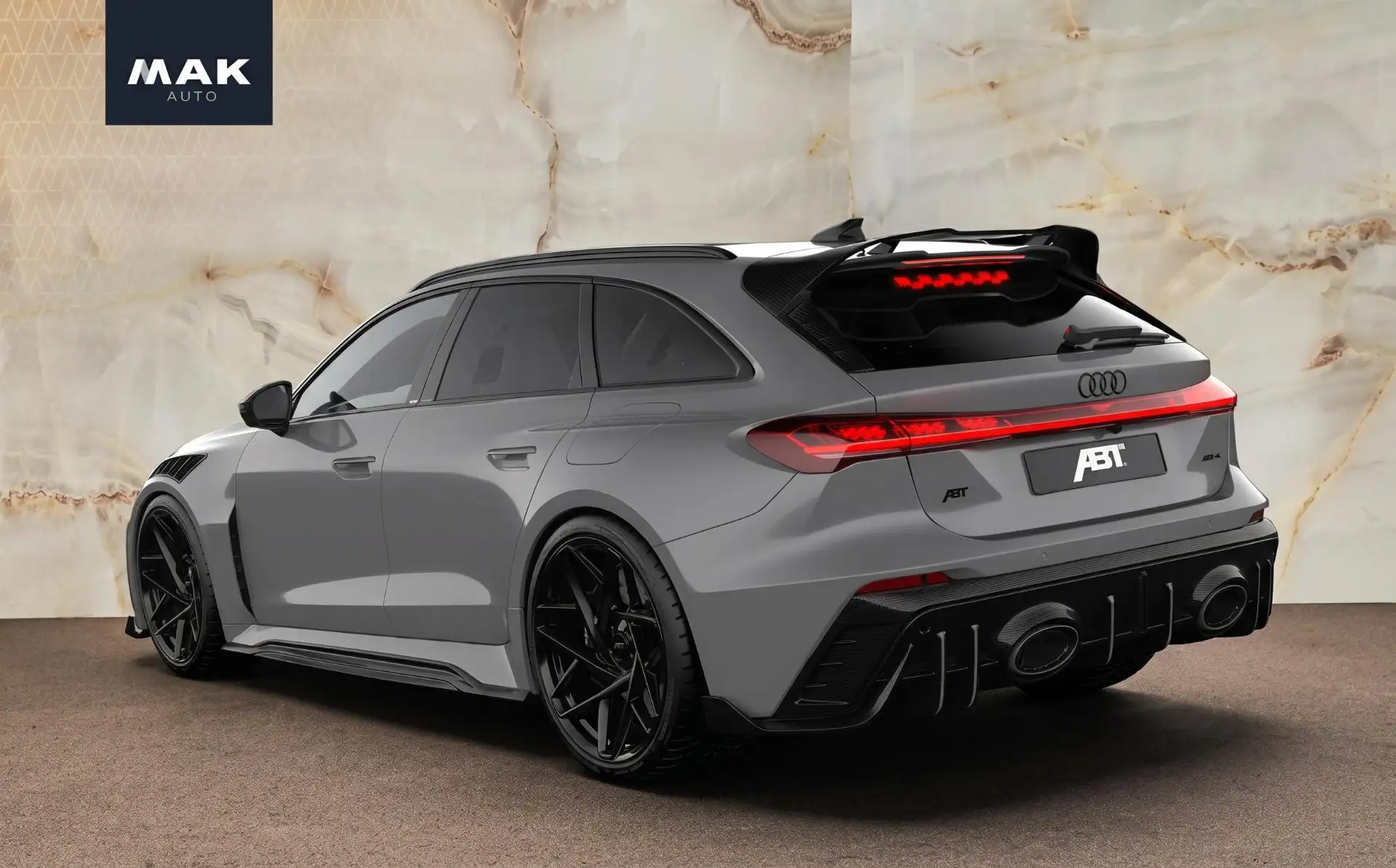 아우디 RS5 2.9 TFSI Plug-in Hybrid 2026 블랙 사진 4