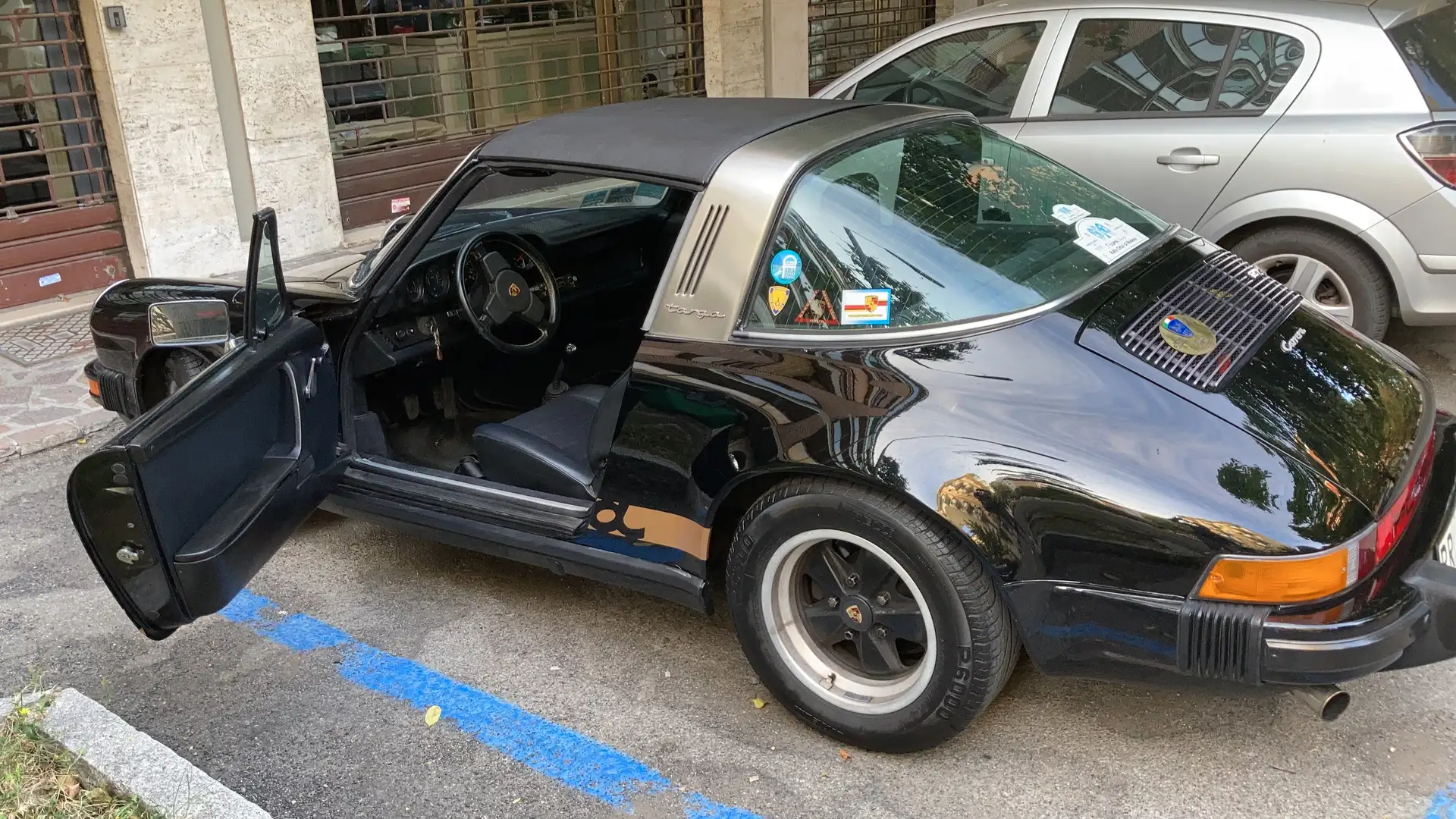Porsche 911 targa Nero - 1