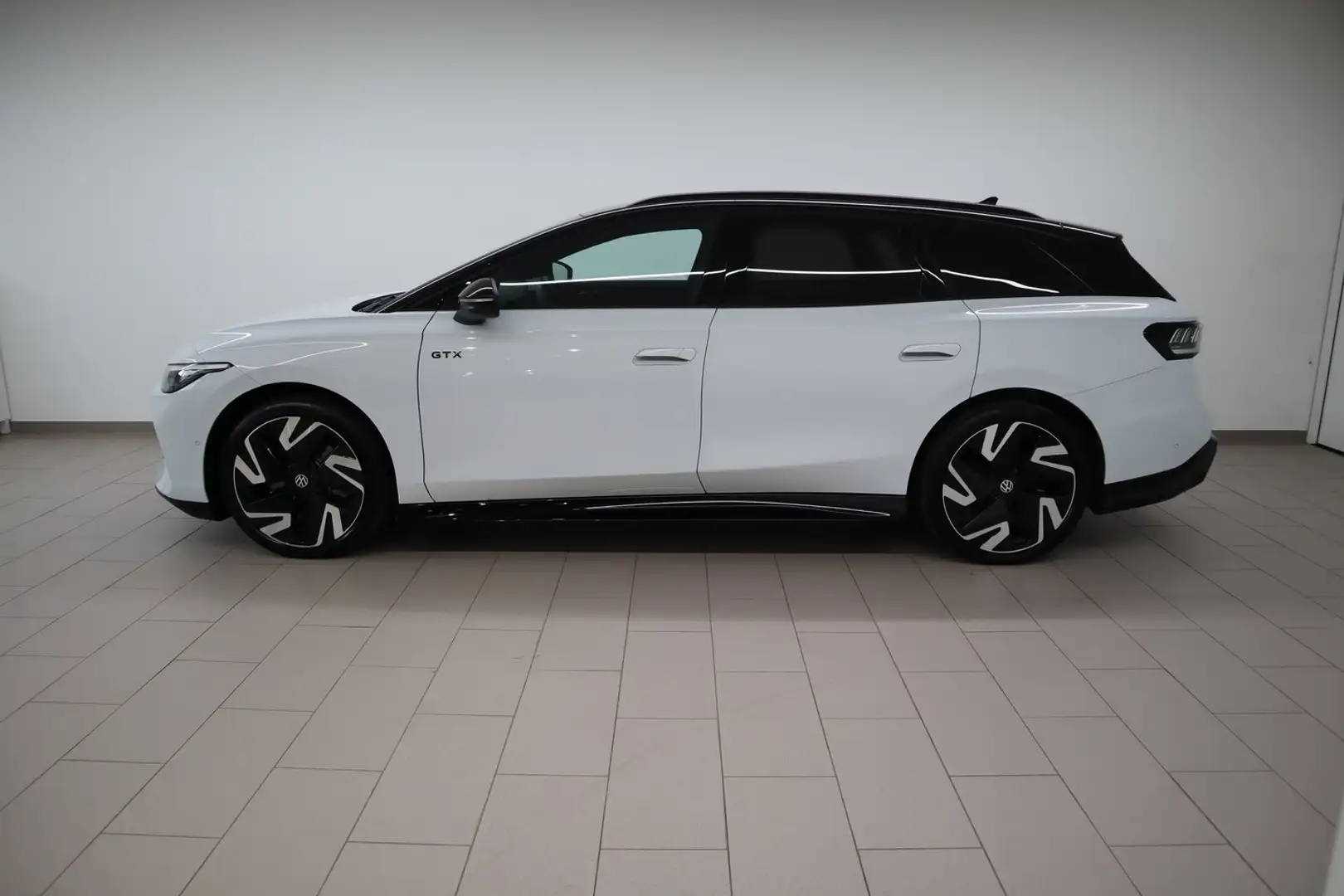 Volkswagen ID.7 Tourer GTX 4MOTION 250 kW Business Weiß - 2