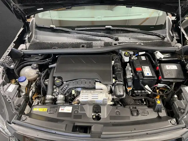 Peugeot 2008 view 8