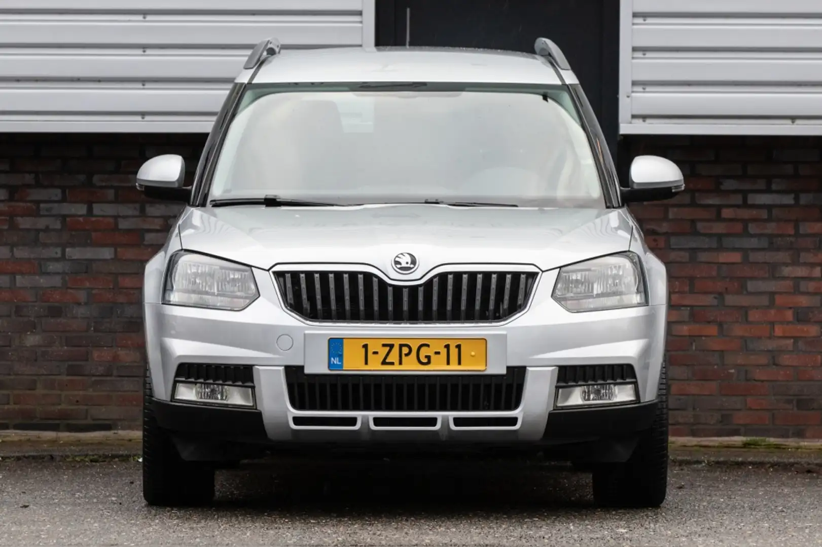 Skoda Yeti Outdoor 1.4 TSI Adventure Gris - 1