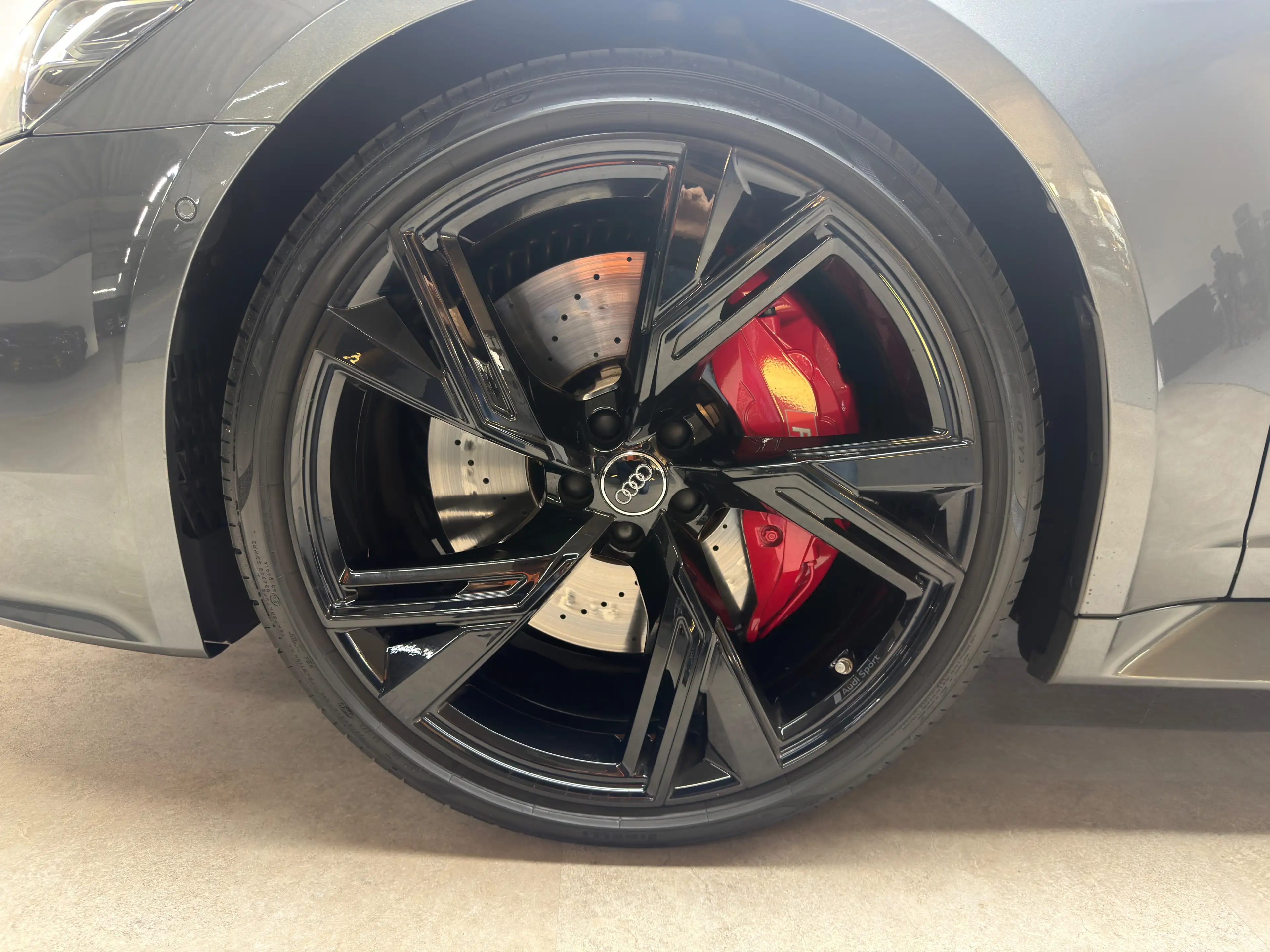 Audi RS6 Pano, Head Up, Laser B&O P., Audi Garantie 06.27, Wartungs-Paket, TOP — photo 5