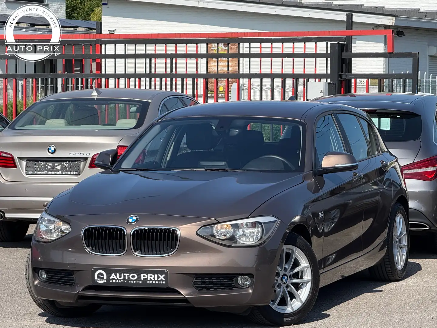 BMW 116 d Edition Checkered Flag Navi PDC Clim Euro 5b Braun - 1