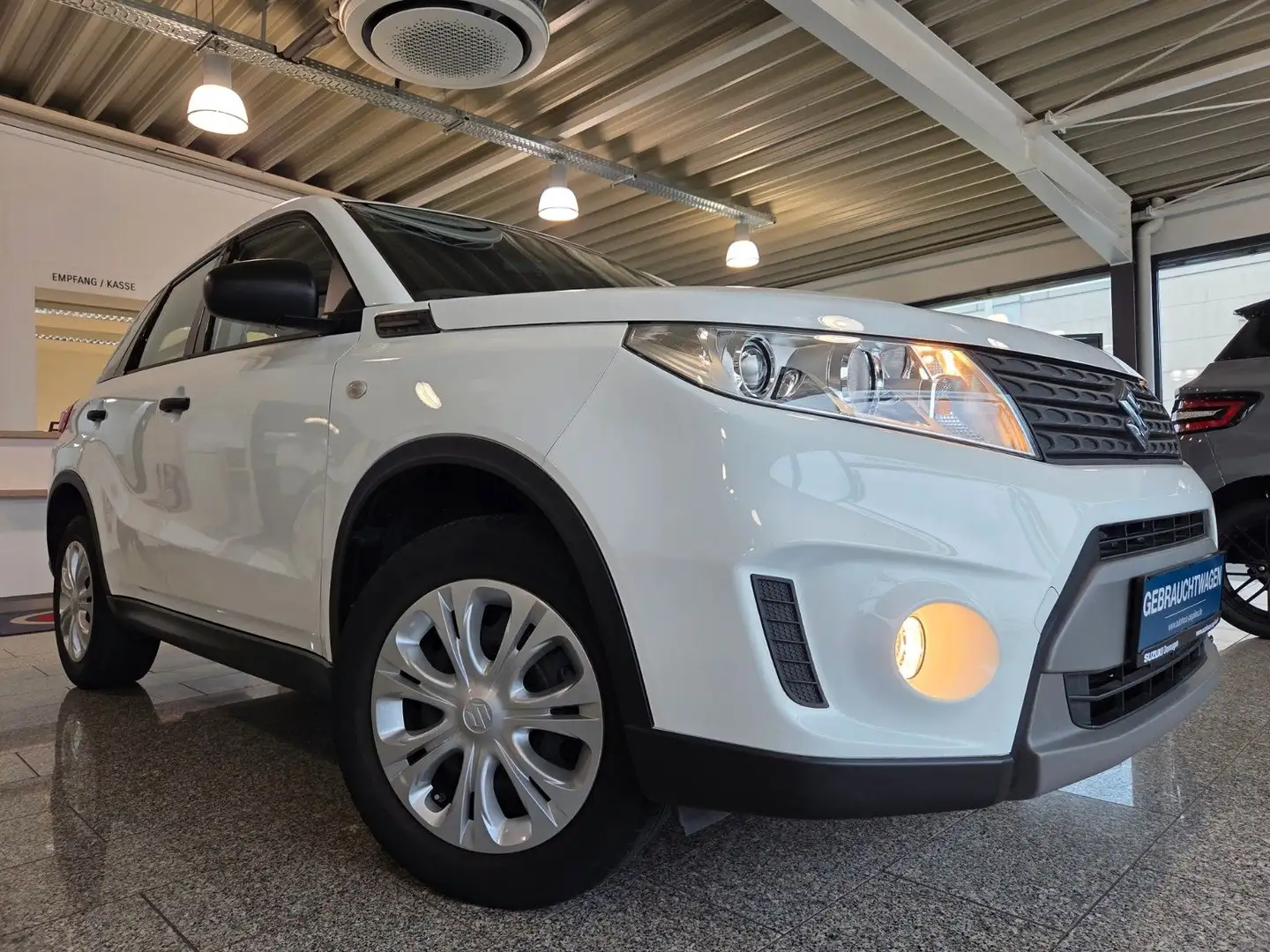 Suzuki Vitara 1.6 Club 4x2 Blanc - 1